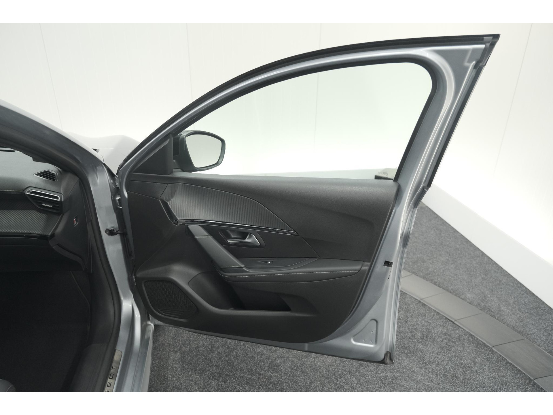 Peugeot 208 PureTech 100 GT | Camera | Navigatie | Apple Carplay | Parkeersensoren