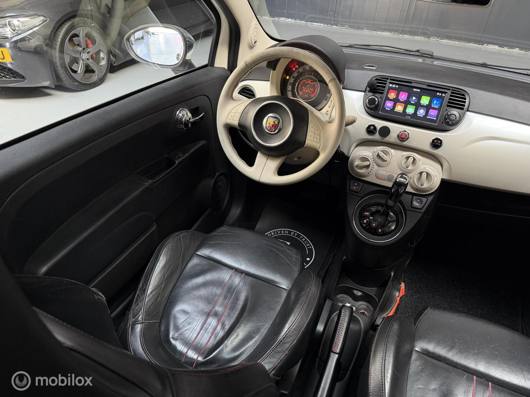 Fiat 500 1.2 Lounge|Automaat|Panodak|Leder|CarPlay|Abarth Look