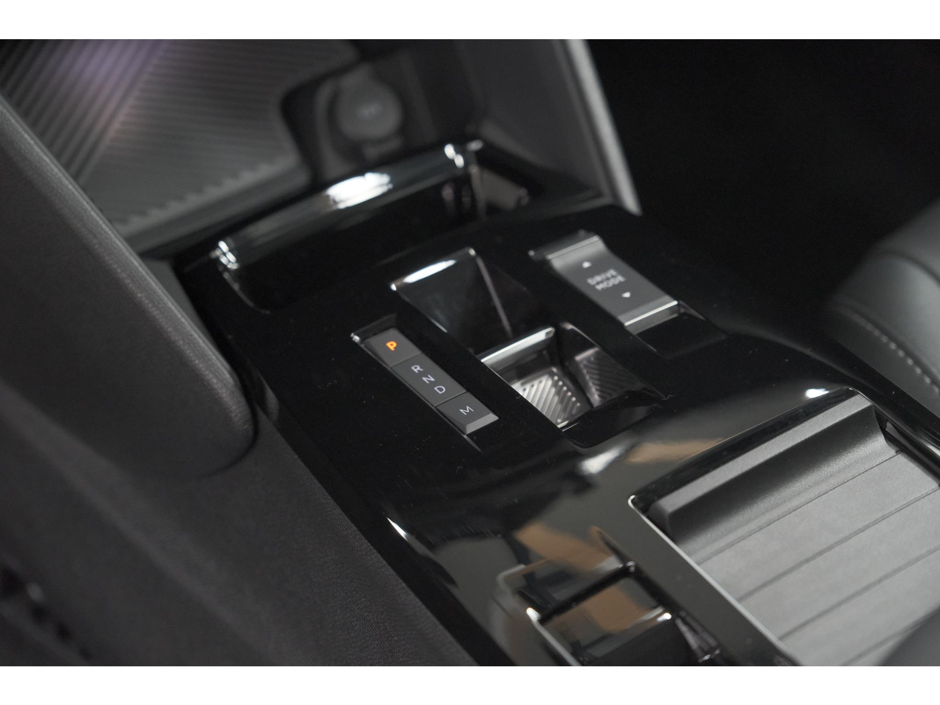 Citroen C4 1.2 Hybrid 145pk Max | 360 Camera | Adaptieve Cruise Control | Navigatie | Apple Carplay