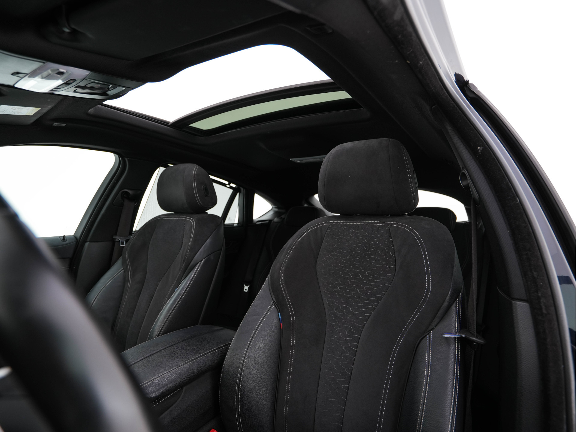 BMW X6 xDrive30d High Executive Design-Edition-Extravagance Aut. *PANO | LEATHER-ALCANTARA | FULL-LED | MEMORY-PACK | HEAD-UP | HIFI-SOUND | KEYLESS | DAB+ | BLIND-SPOT | CAMERA | HEATED-SPORTSEATS | SHIFTPADDLES | SOFTCLOSE | TOWBAR | 20''ALU*