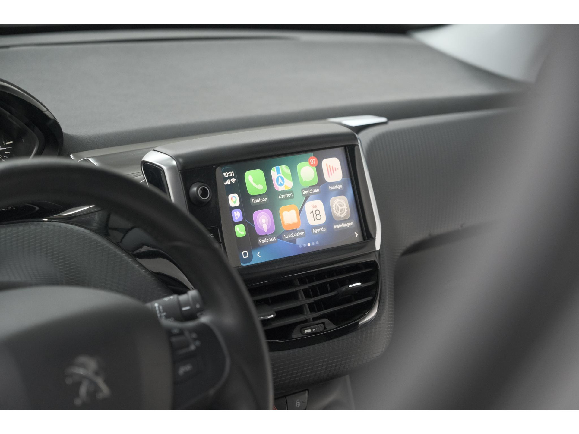 Peugeot 208 PureTech 82 Signature | Parkeersensoren | Apple Carplay | Navigatie