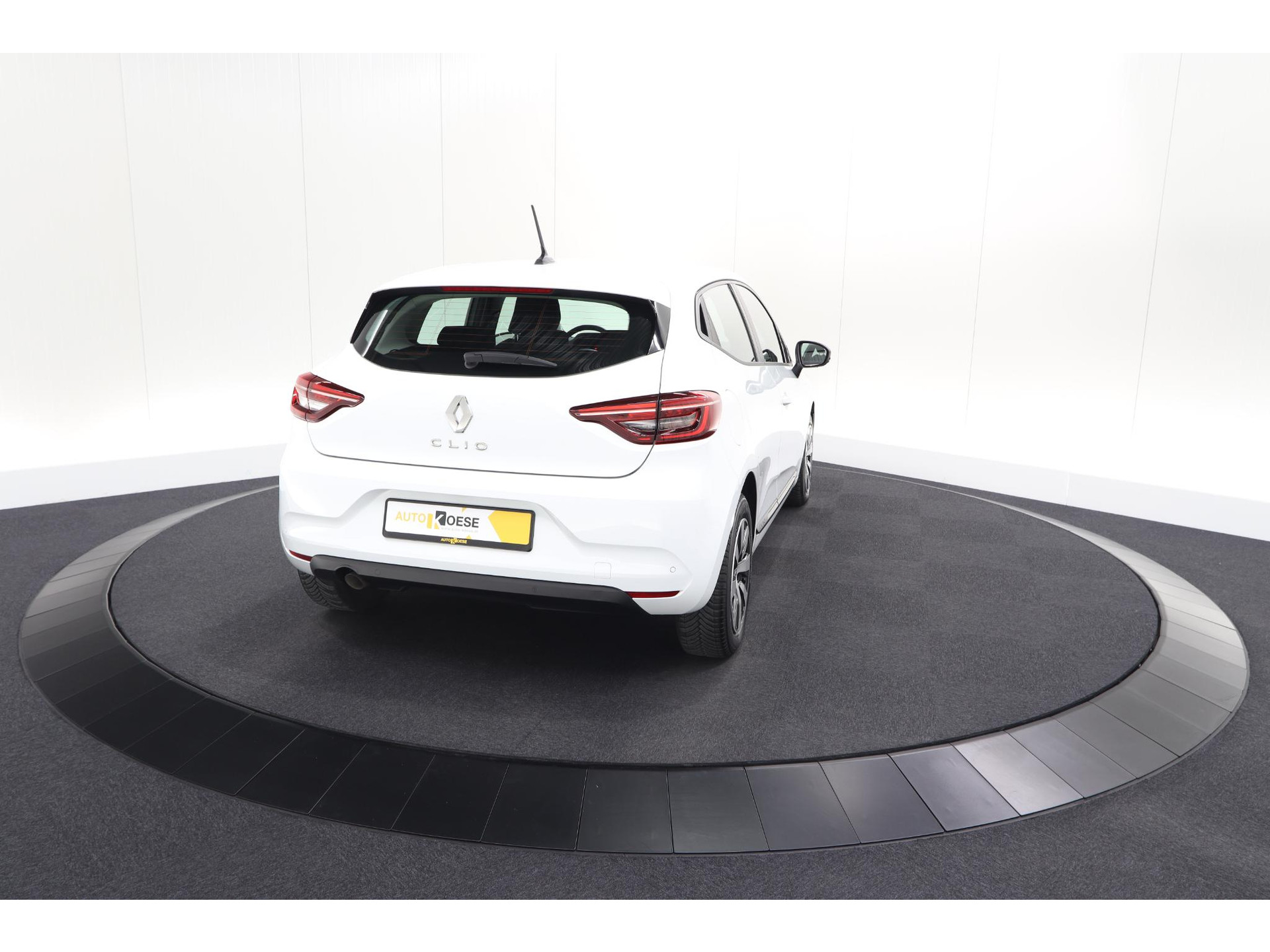 Renault Clio TCe 90 Equilibre | Parkeersensoren | Apple Carplay | Cruise Control | Airco
