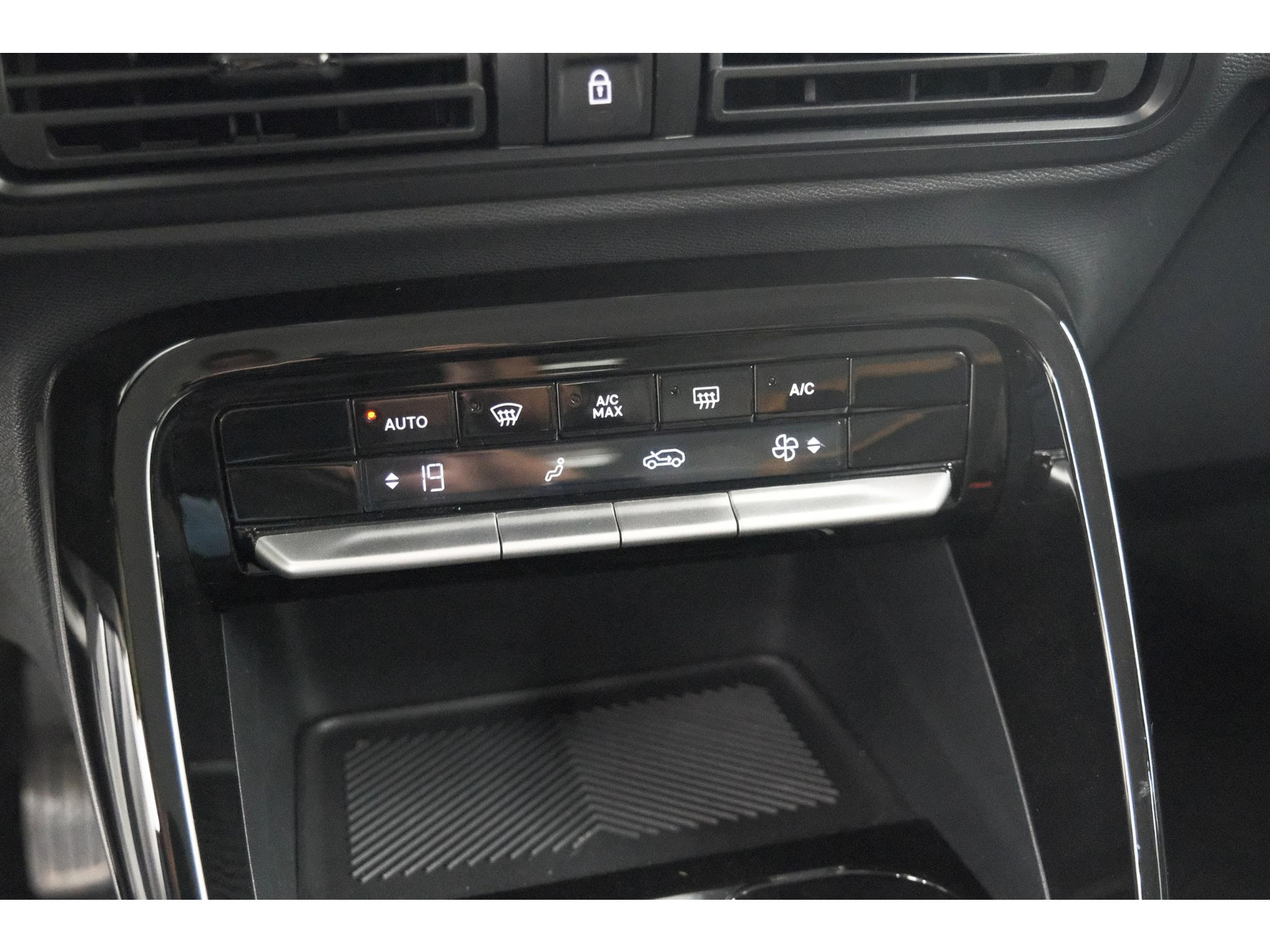 Citroen C3 Aircross 1.2 Turbo 100pk Plus | Camera | Parkeersensoren | Apple Carplay