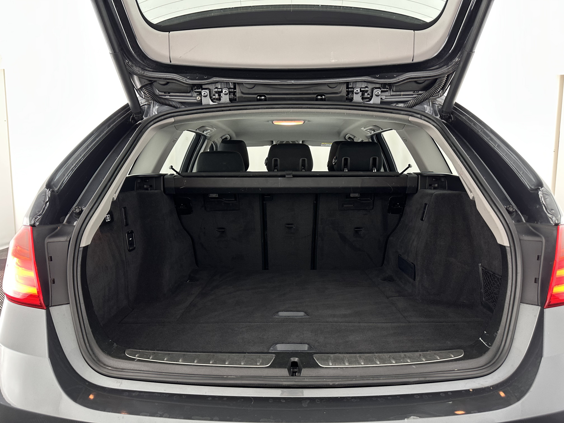 BMW 3-serie Touring 316i Business Aut. *NAVI-FULLMAP | SPORT-SEATS | AIRCO | CRUISE | 18''ALU*