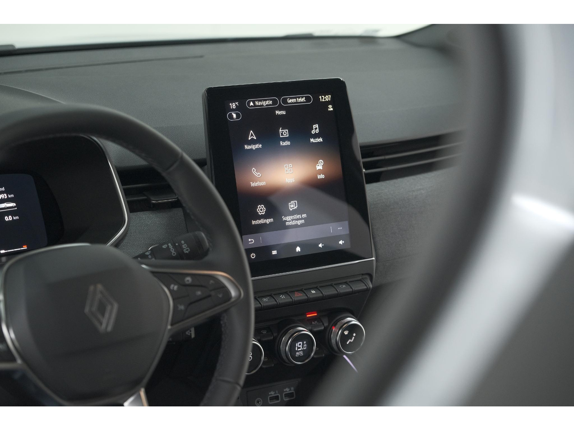 Renault Clio TCe 90 GPF techno | 360 Camera | Adaptieve Cruise Control | 9.3 Inch Groot Scherm