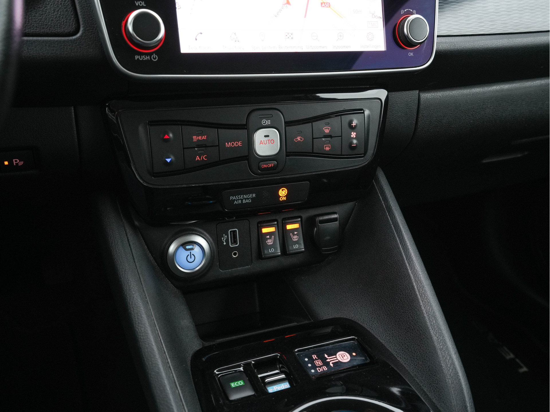 Nissan LEAF Tekna 40 kWh (SOH-83%) (INCL-BTW) *Aut.*LEATHER | FULL-LED | BOSE-AUDIO | TOPVIEW | DAB | KEYLESS | NAVI-FULLMAP | DAB | HEATED-COMFORTSEATS | PRIVACY-GLASS | ADAPTIVE-CRUISE | 17''ALU*