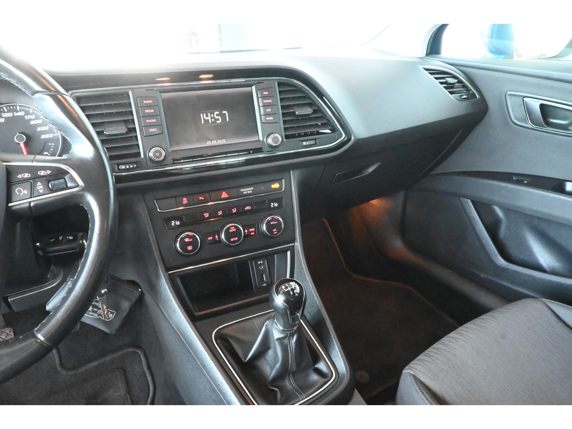 SEAT Leon ST 1.4 EcoTSI Style Connect Clima Navigatie Carplay Goed Onderhouden! Inruil Mogelijk!