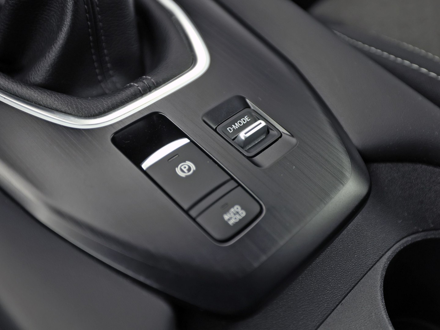 Nissan Qashqai 1.3 MHEV N-Style (GROOT NAVI, 1e EIGENAAR, APPLE CARPLAY, CLIMATE, 360 CAMERA, GETINT GLAS, SPORTSTOELEN, ADAPTIVE CRUISE, LANE ASSIST, NIEUWSTAAT)