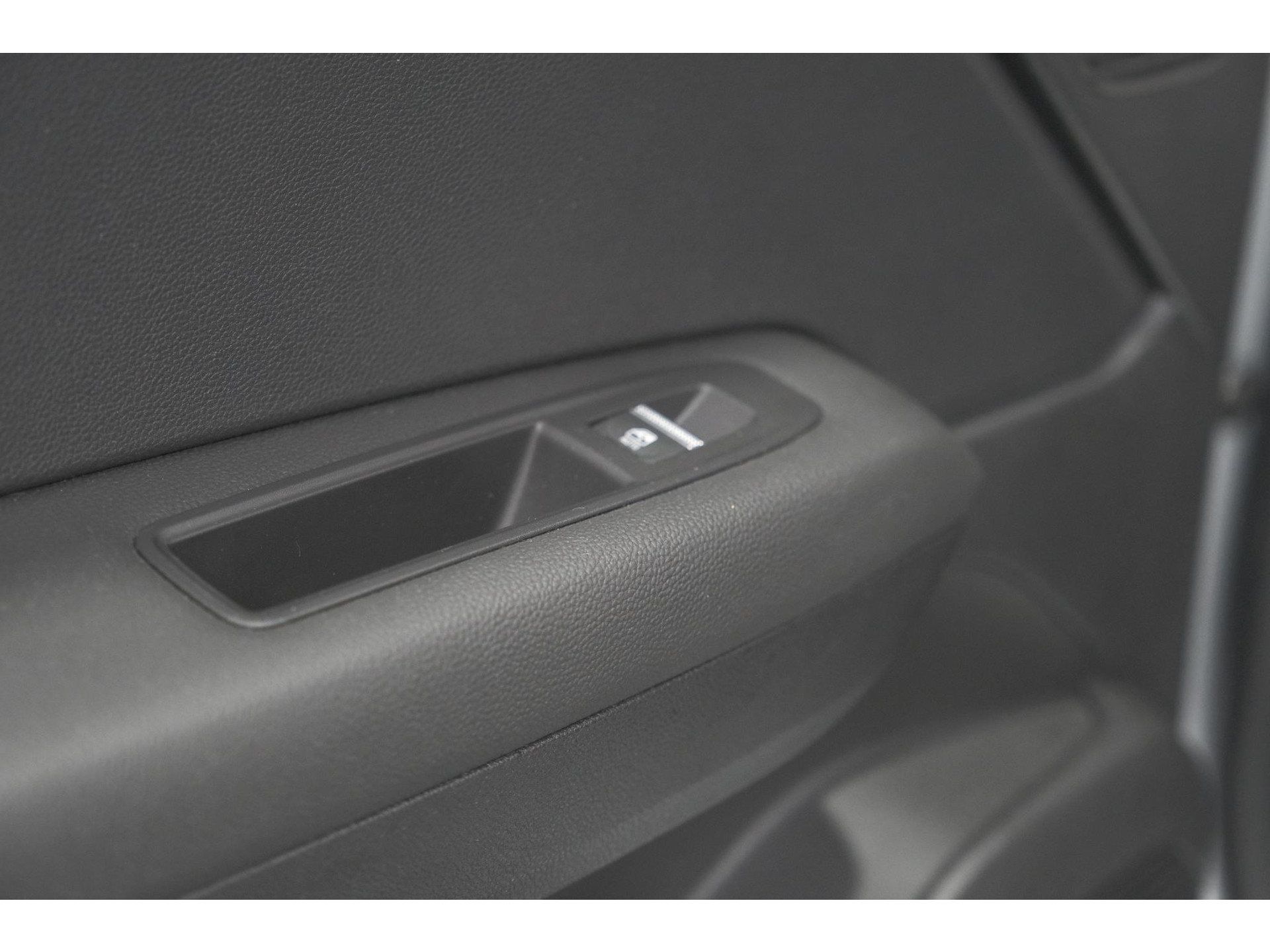 Renault Captur TCe 90 Intens | Trekhaak | Camera | Navigatie | Parkeersensoren | Apple Carplay