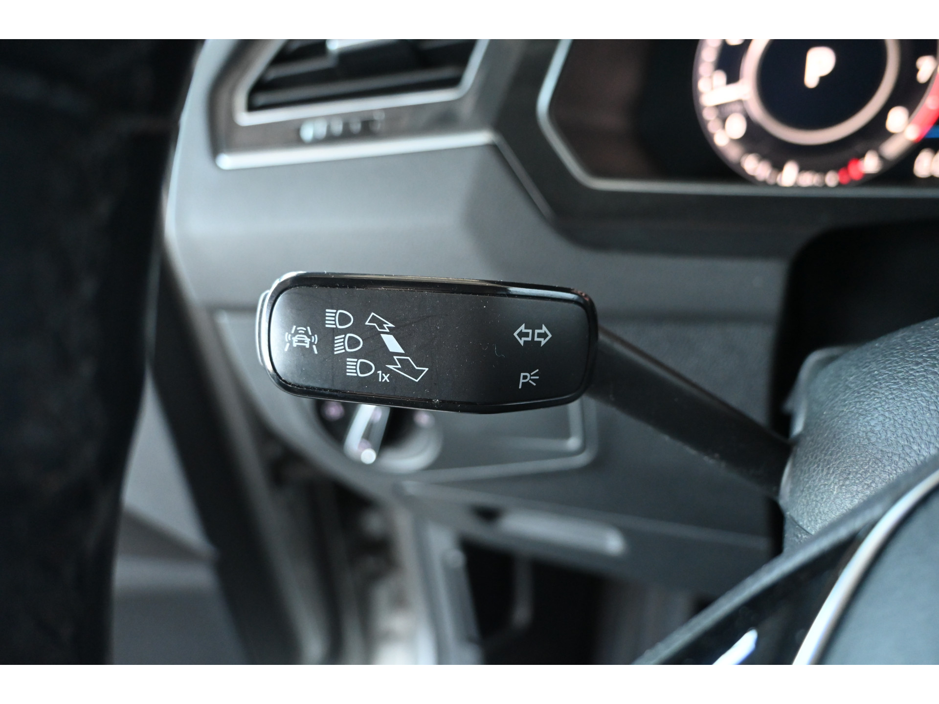 Volkswagen Tiguan 1.4 TSI Automaat 4Motion Highline  Clima Virtual Cockpit Navigatie CarPlay Cruise control Inruil Mogelijk!
