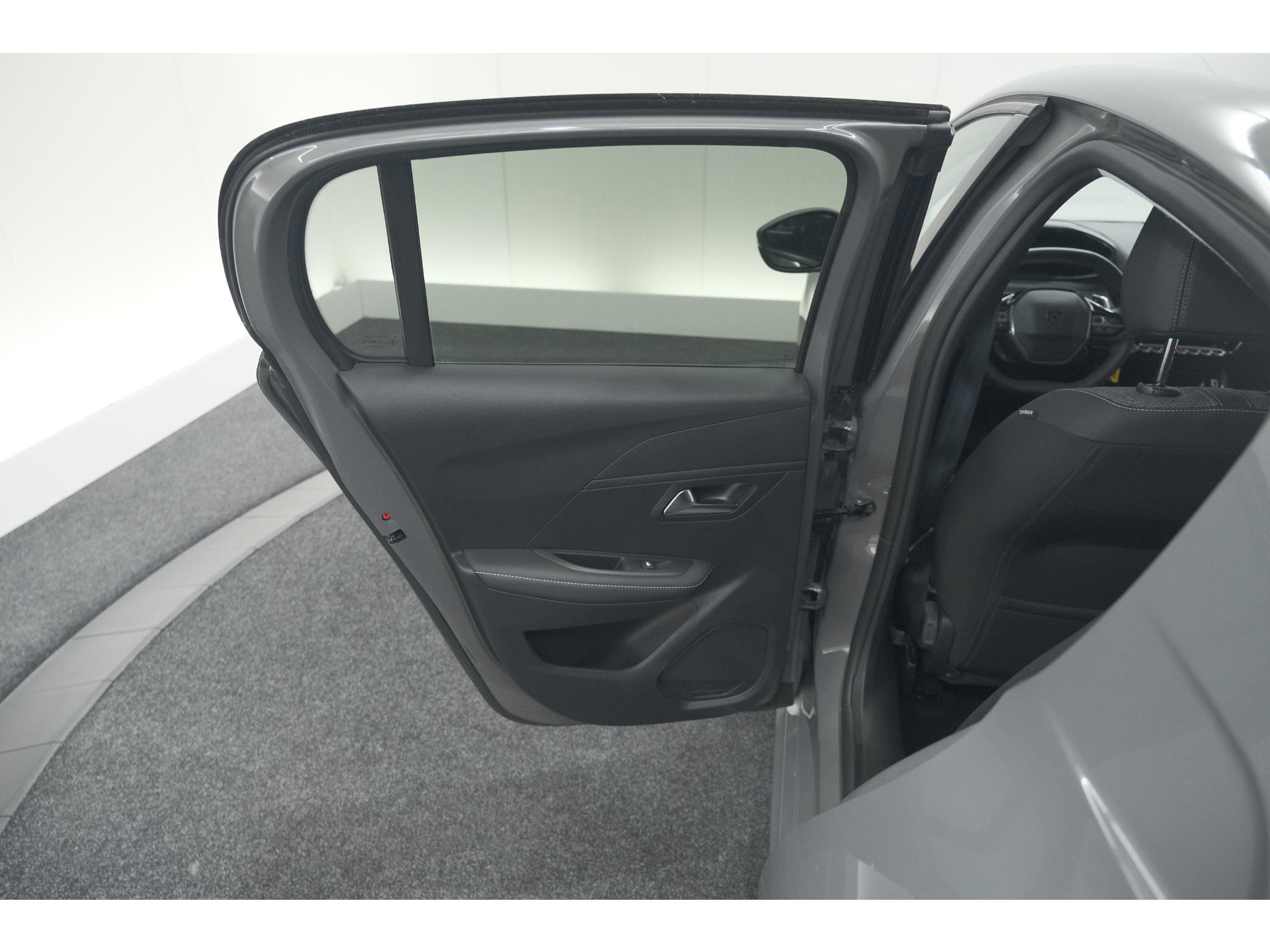 Peugeot 208 Hybrid 100 e-DCS6 Allure | Camera | Apple Carplay | Keyless Entry | Parkeersensoren