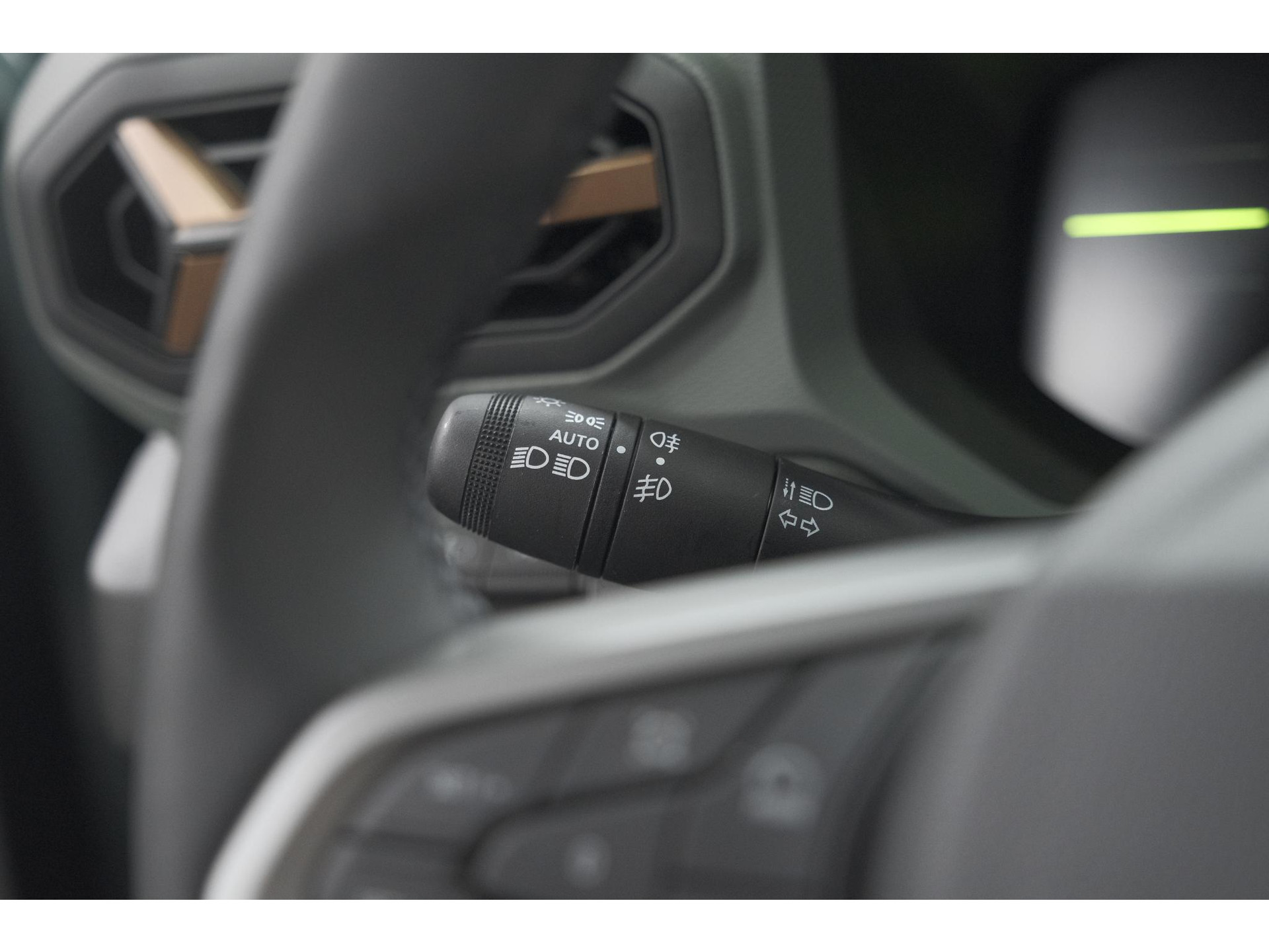 Dacia Duster Mild Hybrid 130 Extreme | Camera | Apple Carplay | Parkeersensoren | Stuurwielverwarming
