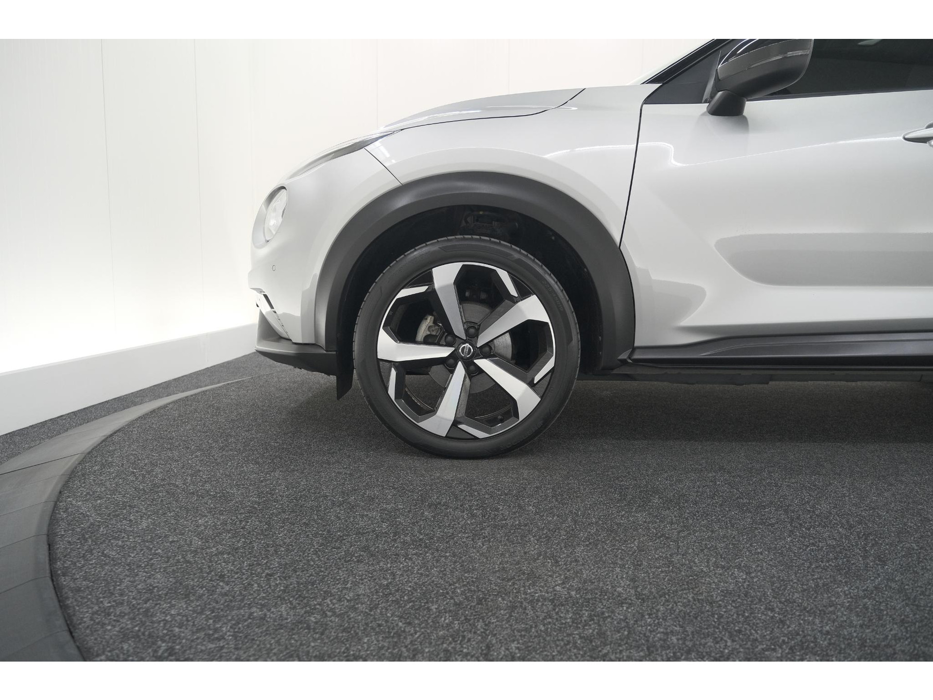 Nissan Juke 1.0 DIG-T Premiere Edition | Trekhaak | Camera | Apple Carplay | Parkeersensoren