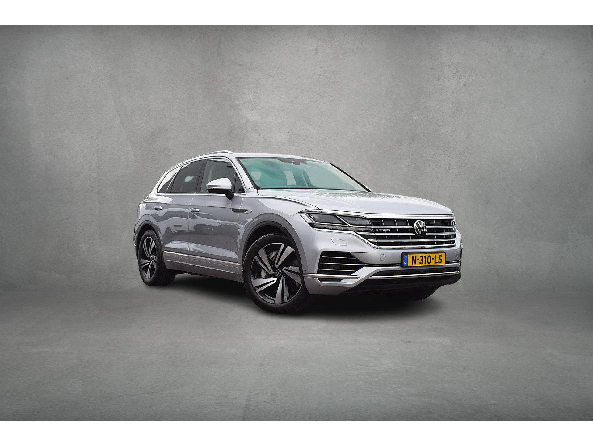 Volkswagen Touareg 3.0 TSi eHybrid 4MOTION | Trekhaak | Luchtvering | Pano | Leer | Memory | SOH 97,6%