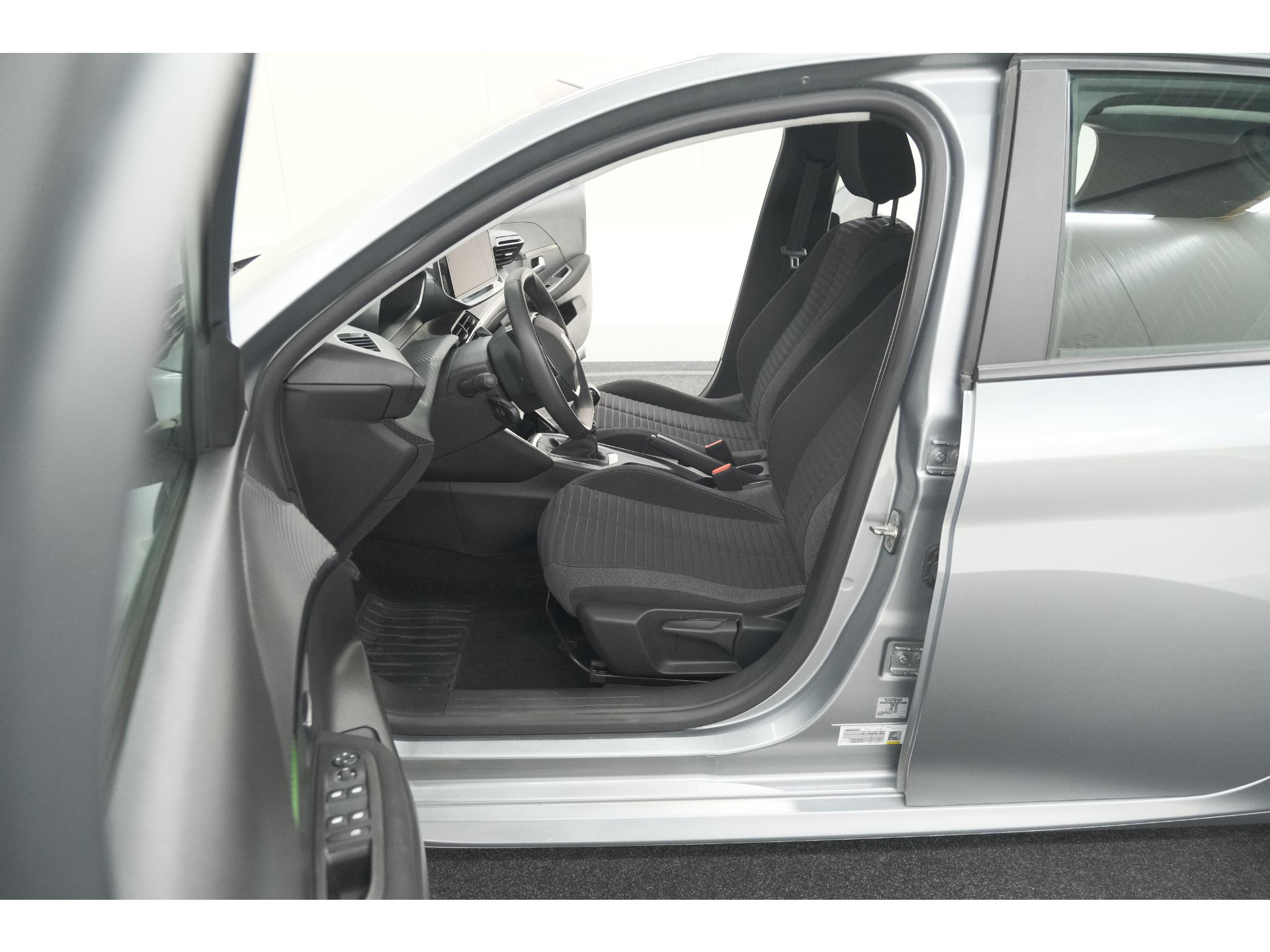 Peugeot 208 PureTech 100 Active | Parkeersensoren | Navigatie | Apple Carplay