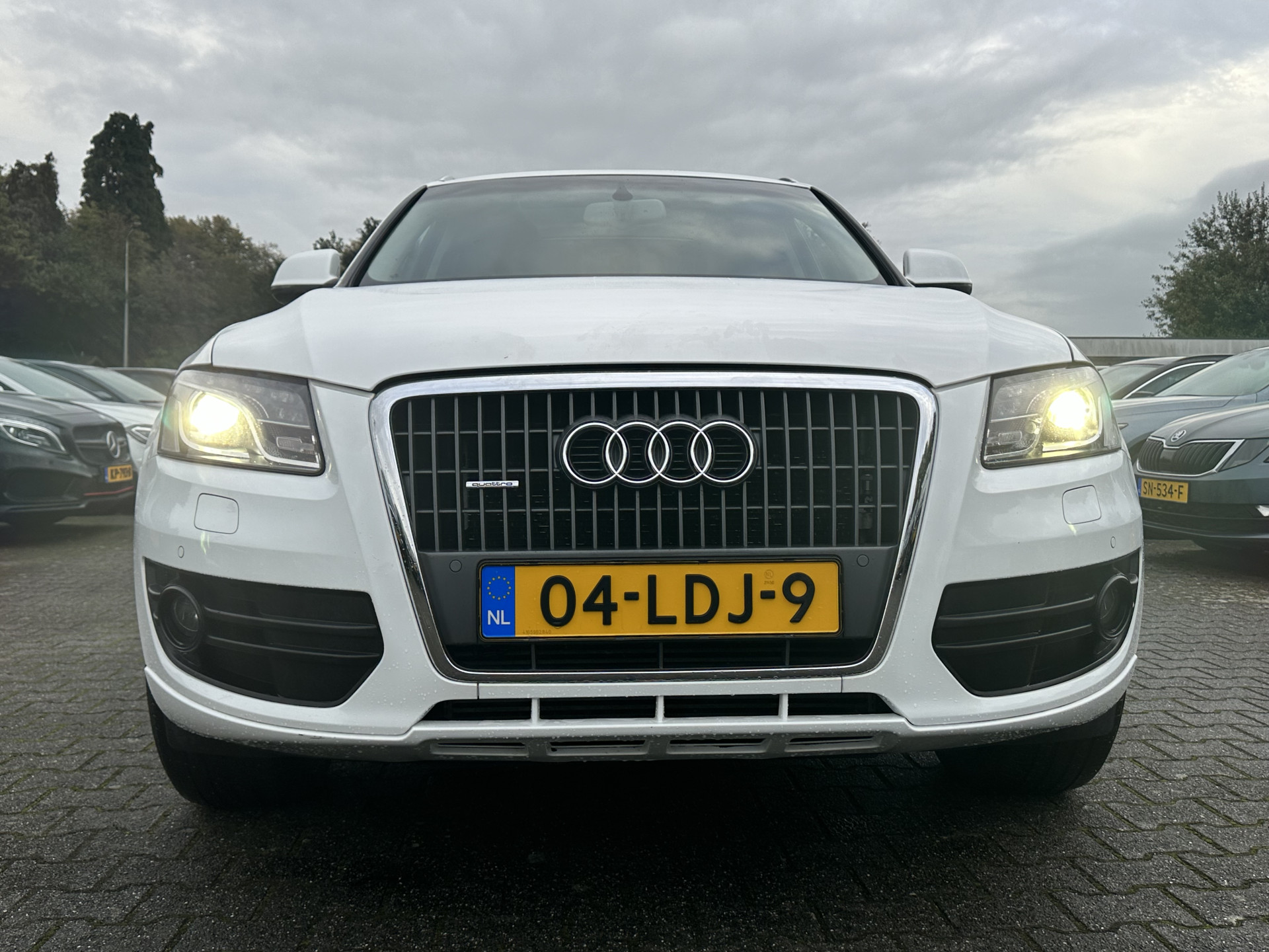 Audi Q5 2.0 TFSI Quattro (OIL PRESSURE PROBLEM) Pro Line Aut. *PANO | LUXURY-LEATHER | XENON-PLUS | NAVI-FULLMAP | PDC | AUDI-SOUNDSYSTEM | PRIVACY-GLASS | ECC | CRUISE | HEATED-COMFORTSEATS |  18"ALU*