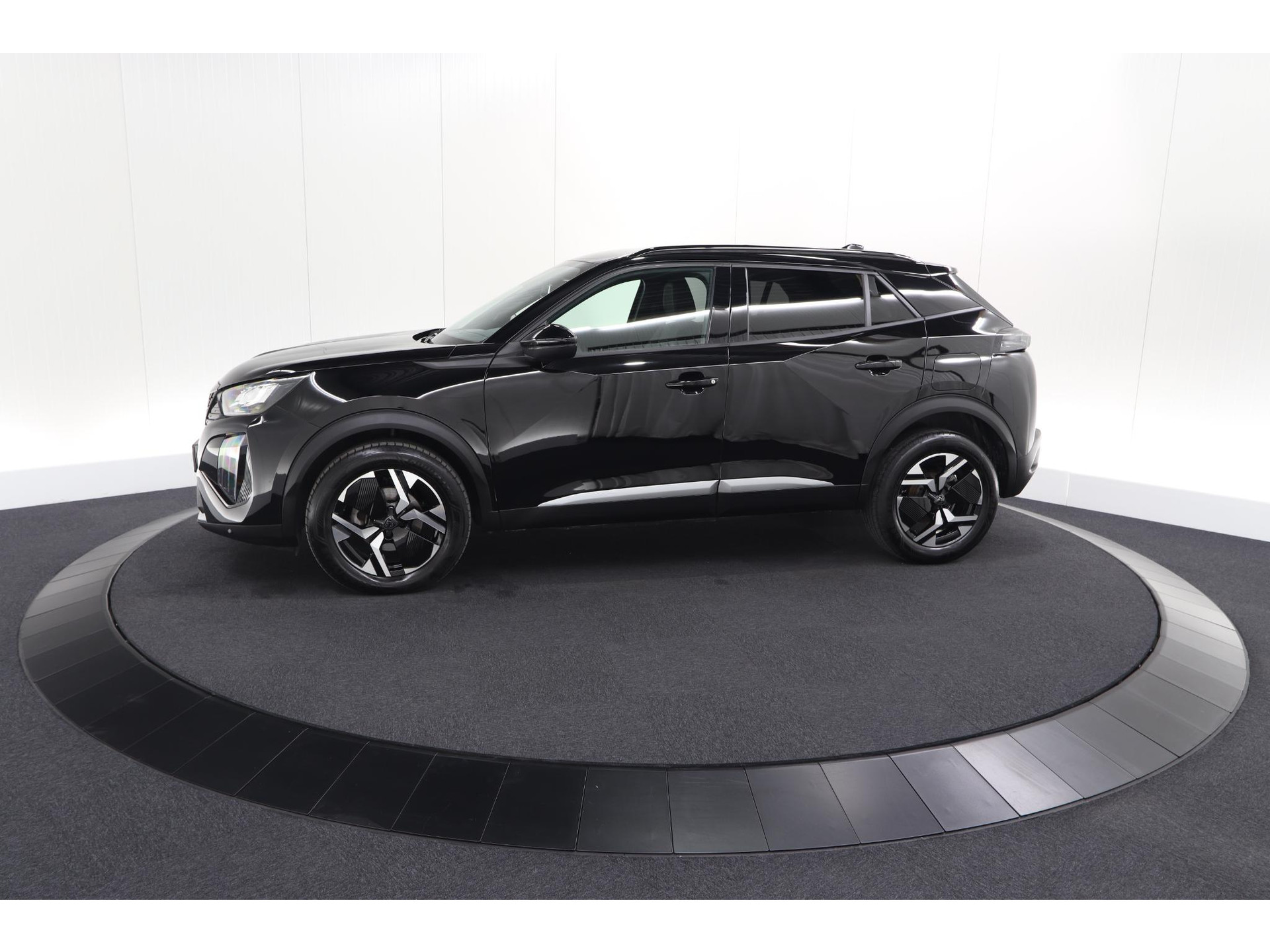 Peugeot 2008 PureTech 100 Allure | Apple Carplay | Parkeersensoren | Climate Control | Cruise Control