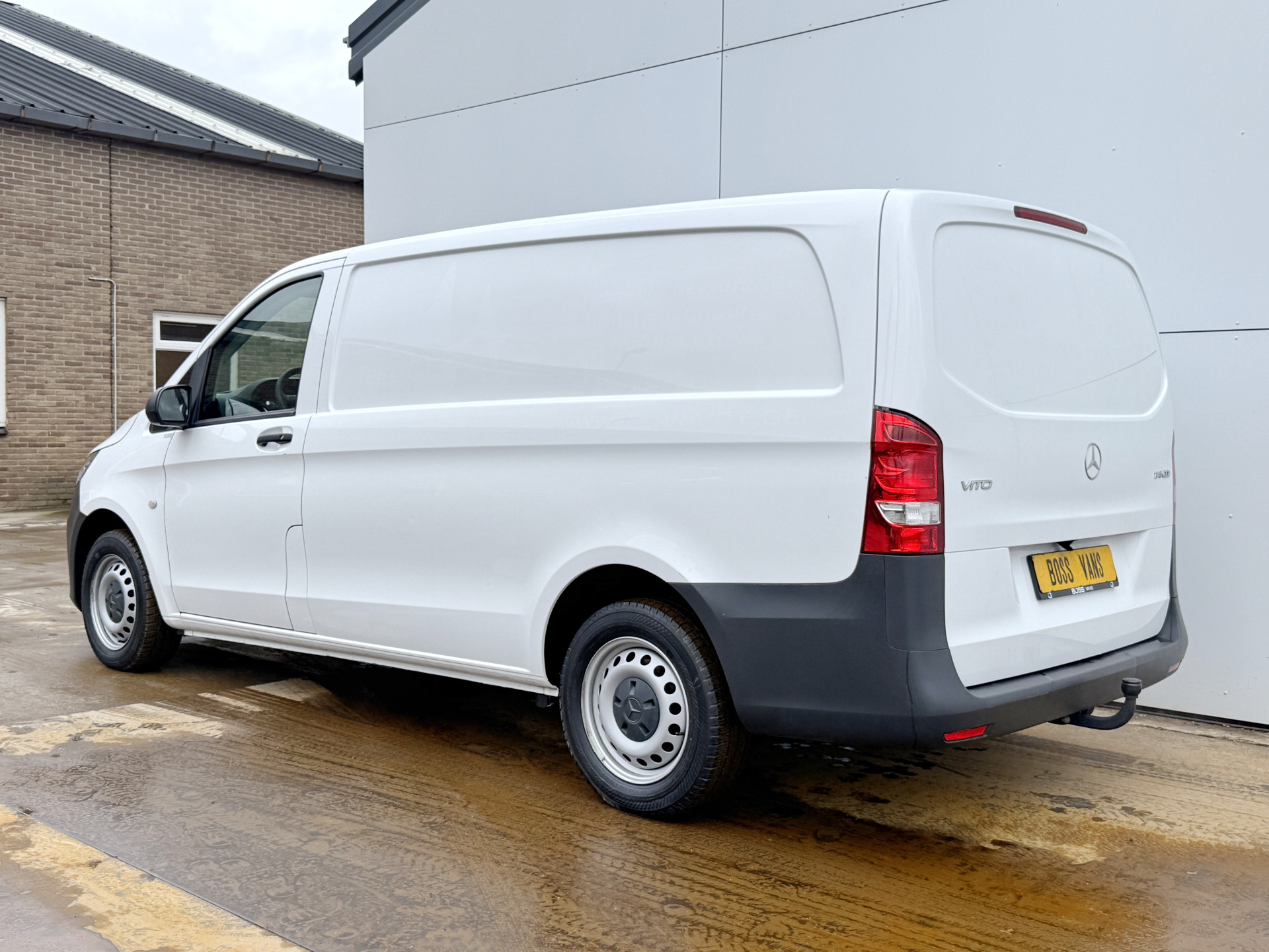 Mercedes-Benz Vito 114 1.9 CDI Automaat L2H1 Achterklep Climate Control Cruise Control Trekhaak Carplay Camera