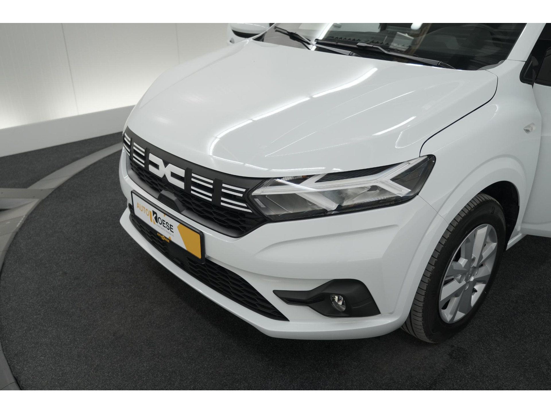 Dacia Sandero TCe 90 CVT Expression | Parkeersensoren | Apple Carplay | Cruise Control