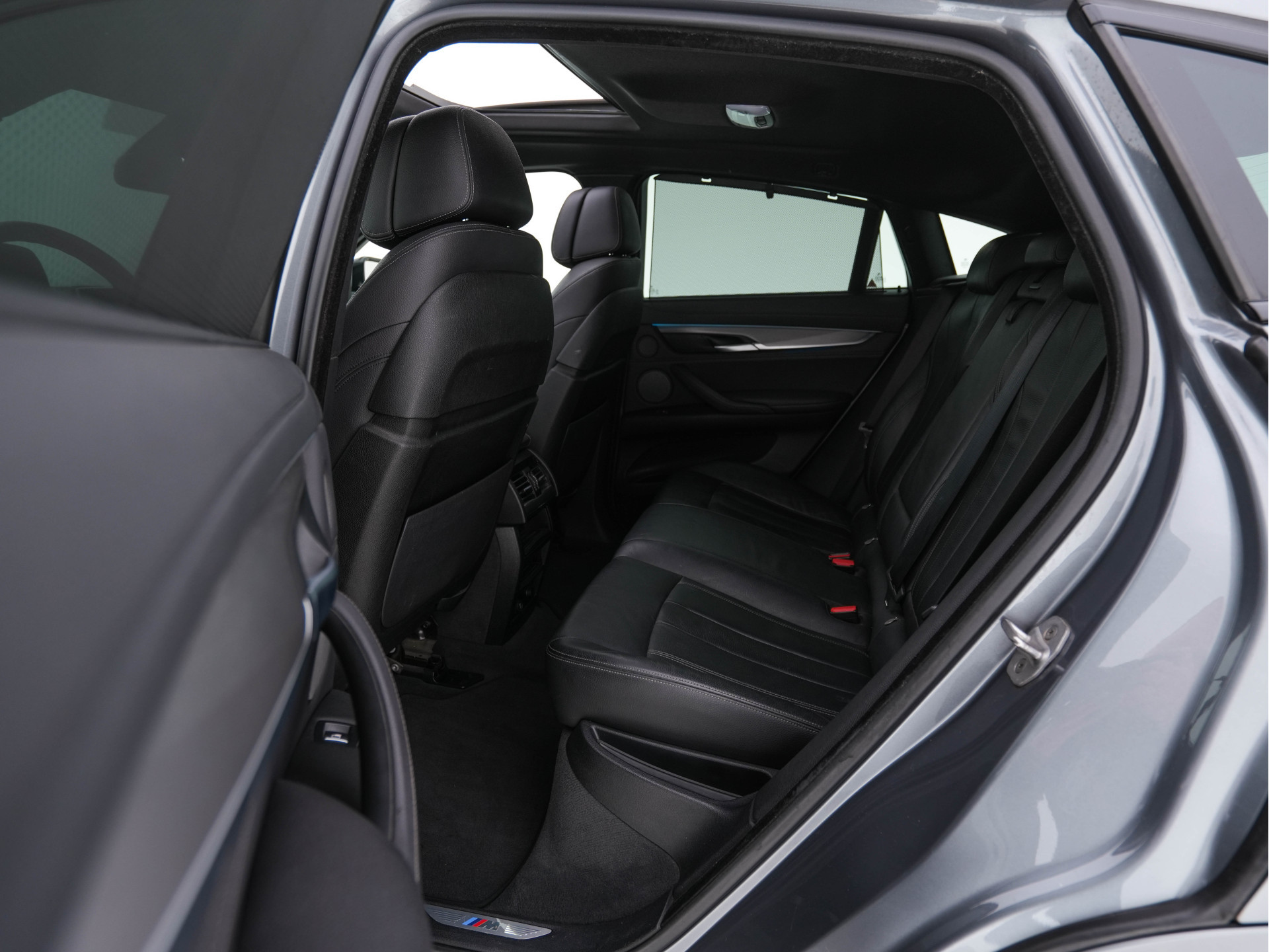 BMW X6 xDrive30d High Executive M-Sport-Pack Aut. *PANO |  FULL-LEATHER | BLIND-SPOT | FULL-LED | HARMAN/KARDON-AUDIO | ADAPTIVE-CRUISE | SHIFT-PADDLES | HEAD-UP | SURROUND-VIEW | MEMORY-PACK | NAVI-FULLMAP | KEYLESS | ECC | PDC | 20''A