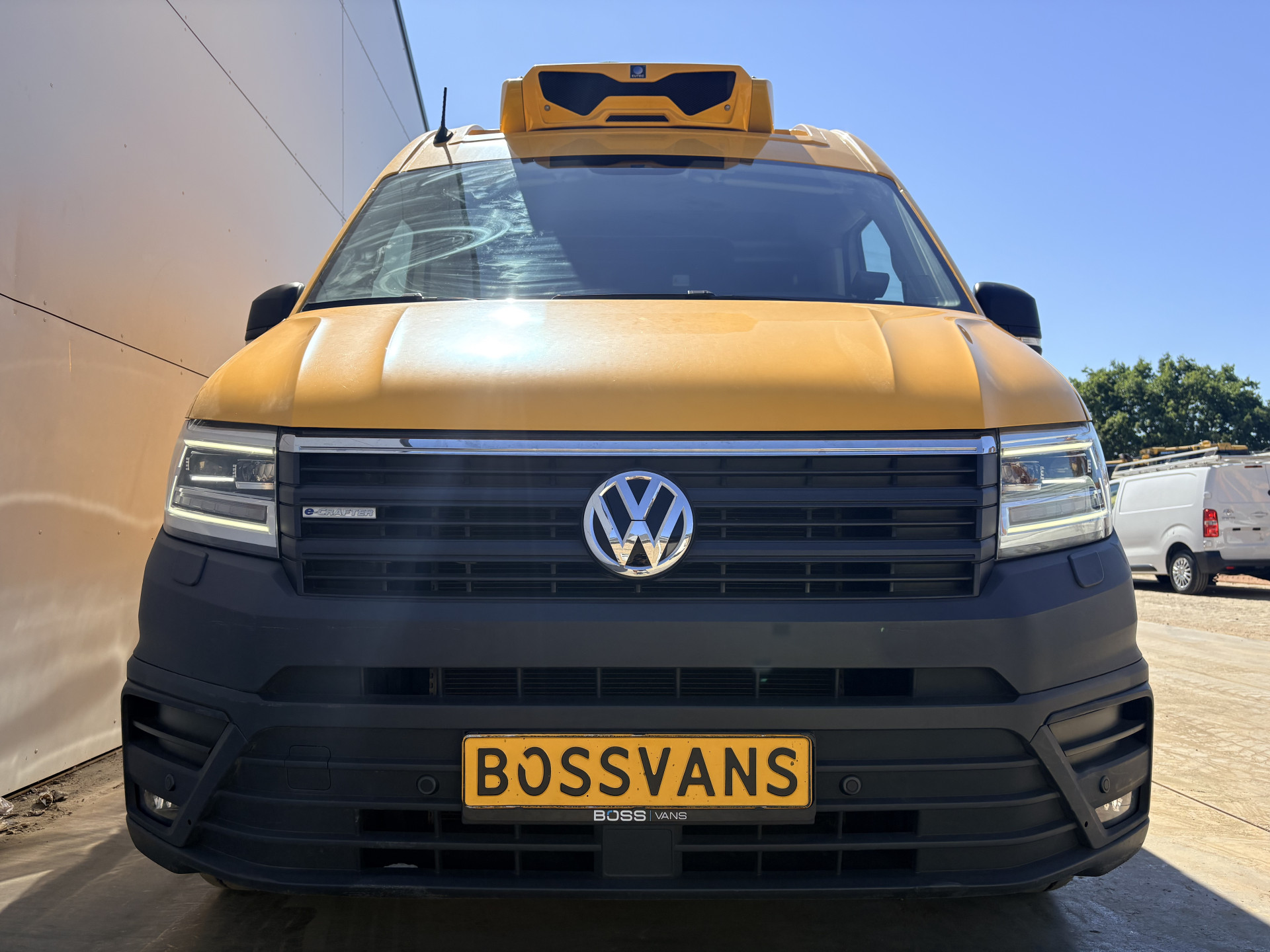 Volkswagen Crafter e-Crafter 36kWh 136PK Elektrisch Koelwagen Zanotti Nachtkoeling LED Climate Control Cruise Control Carplay Camera Parkeersensoren 360° Frigo Koeler Kühlwagen Night Cooling