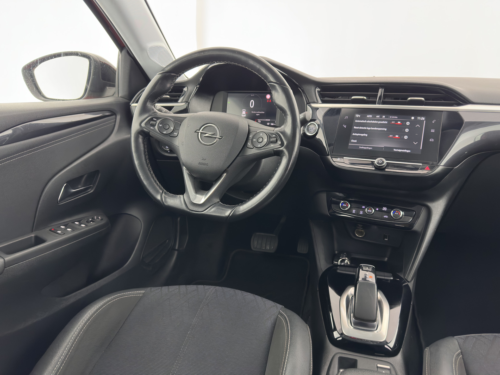 Opel Corsa-e Elegance 50 kWh [3-FASE] {SOH-90%} (INCL-BTW) Aut.*FULL-LED | DIGI-COCKPIT | LEATHER-MICROFIBRE | CARPLAY | CAMERA | ECC | KEYLESS | CRUISE | DAB | 16'' ALU*