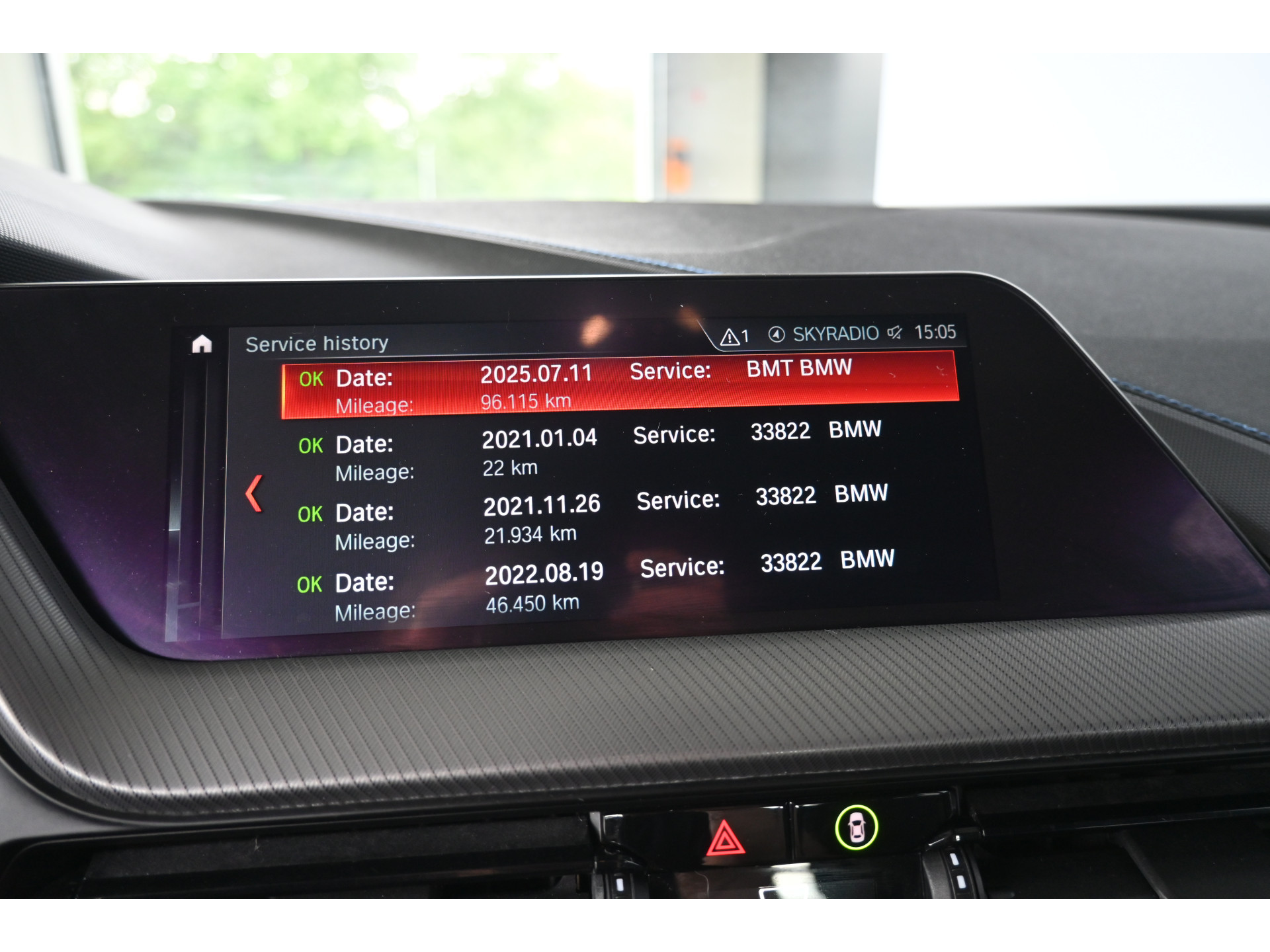 BMW 1-serie 118i High Executive Aut M Sport Navigatie Carplay Dealer Onderhouden! Inruil Mogelijk!