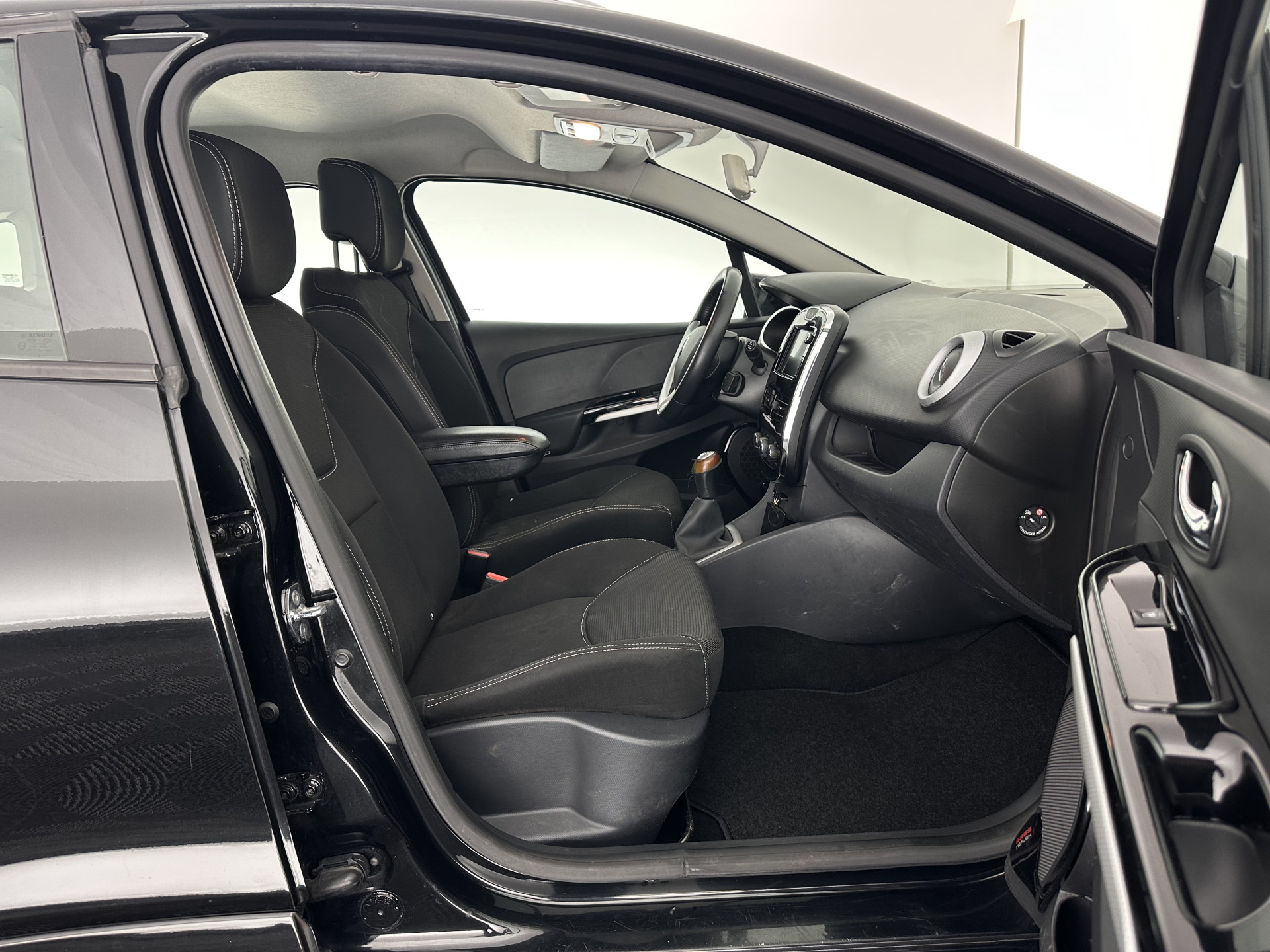 Renault Clio Estate 0.9 TCe Expression *NAVI-FULLMAP | COMFORTSEATS | AIRCO | CRUISE | PDC | TOWBAR | 16''ALU *