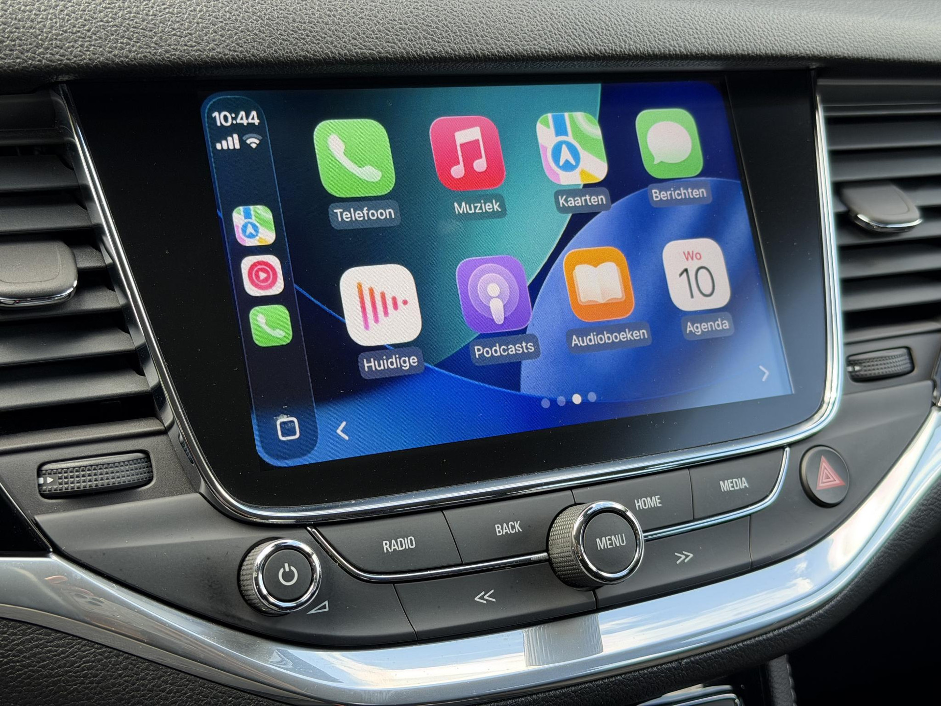 Opel Astra Sports Tourer 1.4 Innovation 2e Eigenaar,Apple Carplay/Android Auto,150pk,Halfleder,Trekhaak,Keyless,Clima,Cruise,Lm velgen,Pdc V+A,N.A.P,Dealer Onderhouden,Rijstrooksensor,Apk tot 03-2027