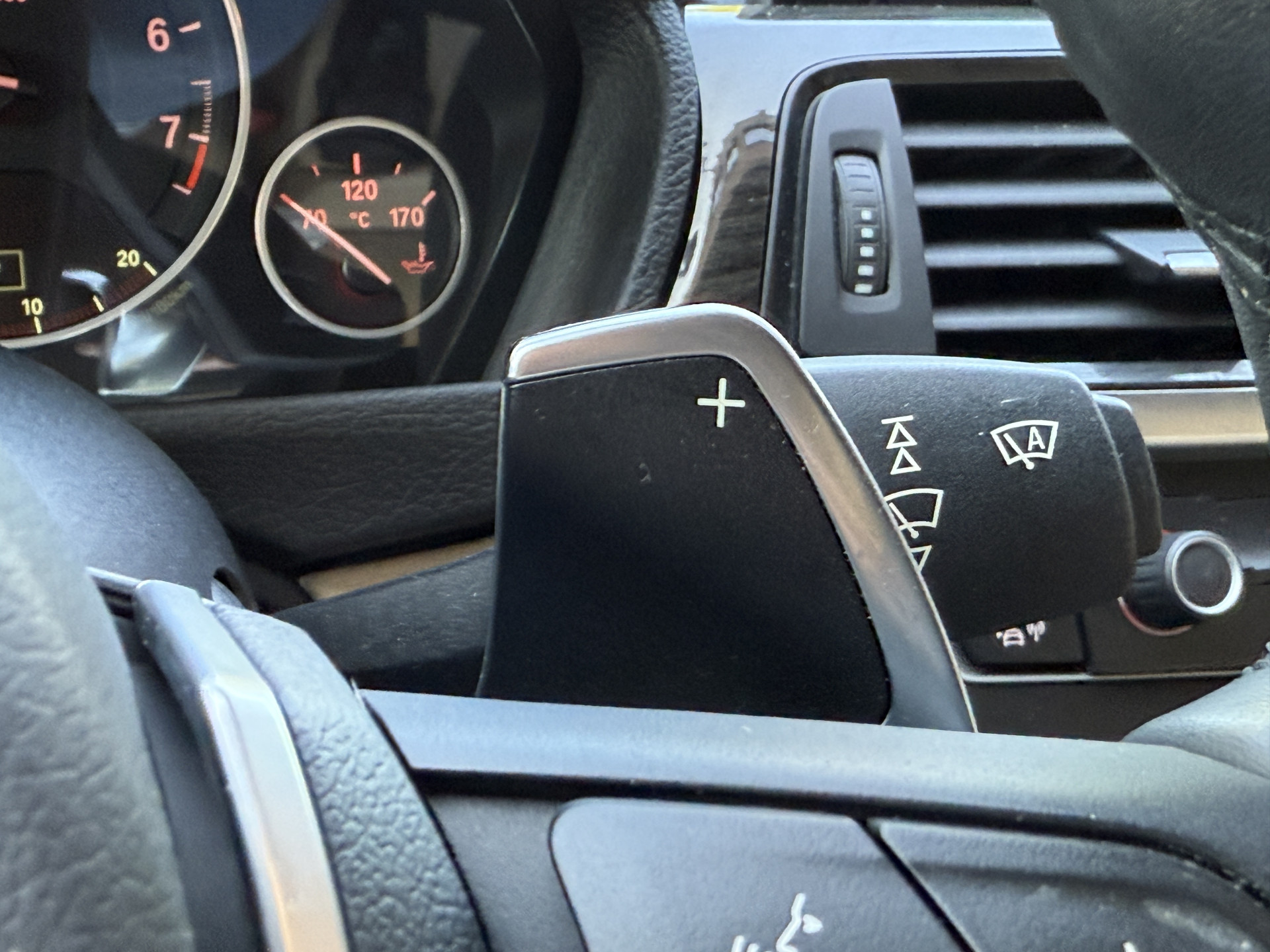 BMW 3-serie Gran Turismo 320i GT Luxury | Panoramadak | Leder | Carplay | Navi | Stoelverwarming