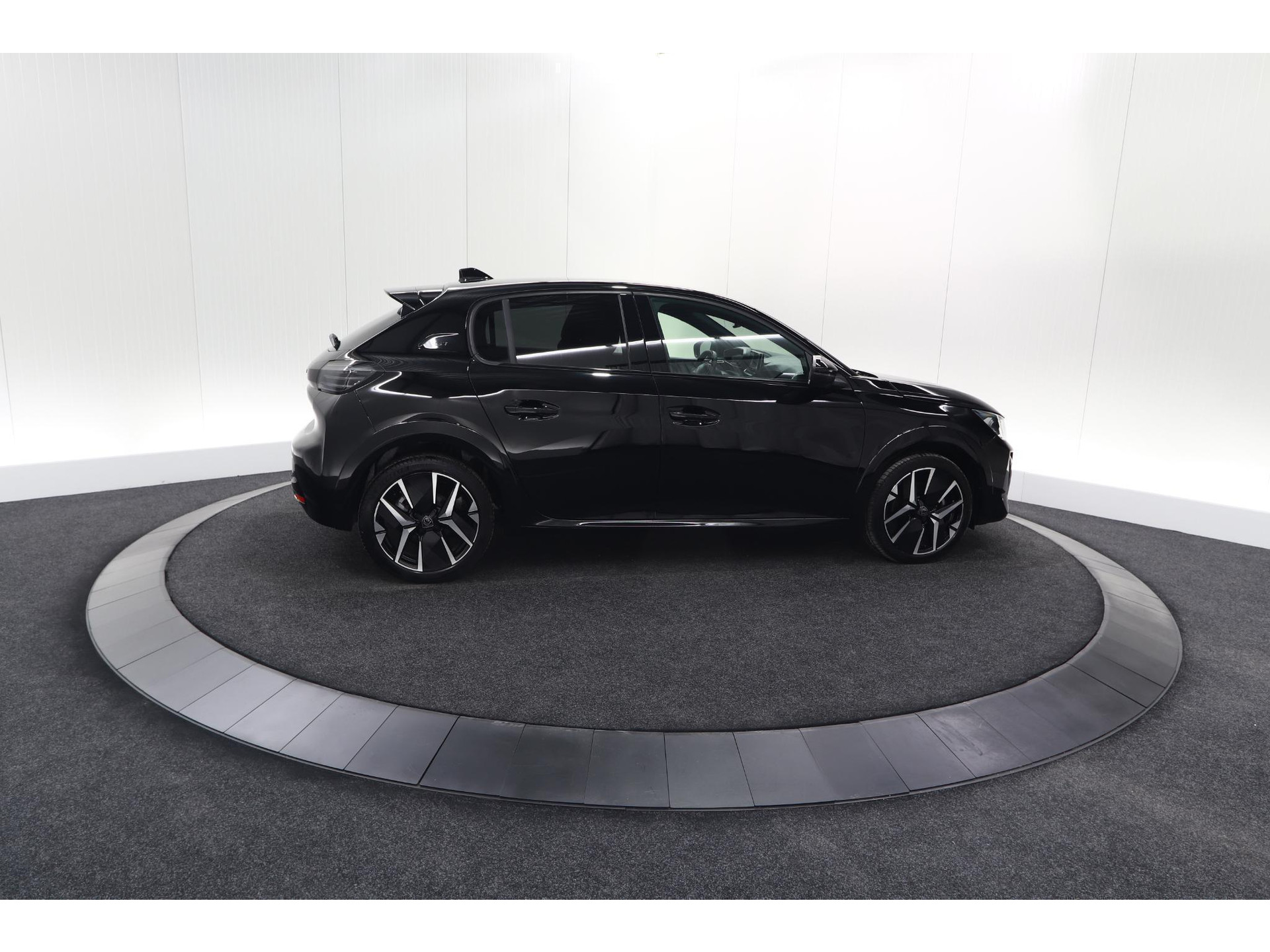 Peugeot 208 PureTech 100 GT | Camera | Navigatie | Apple Carplay | Parkeersensoren