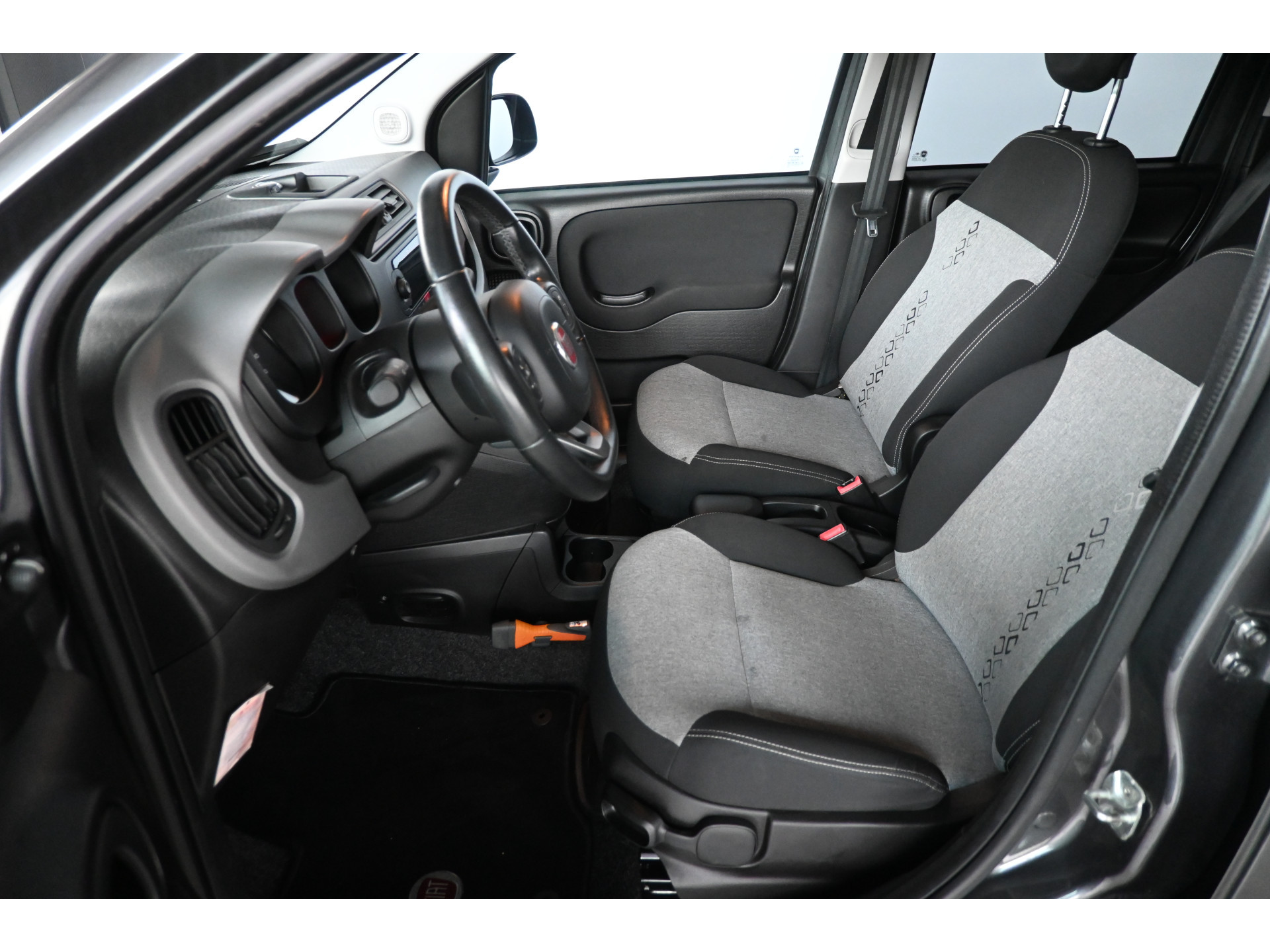 Fiat Panda 0.9 TwinAir Lounge NAP Airco Elektrisch pakket Goed Onderhouden! Inruil Mogelijk!
