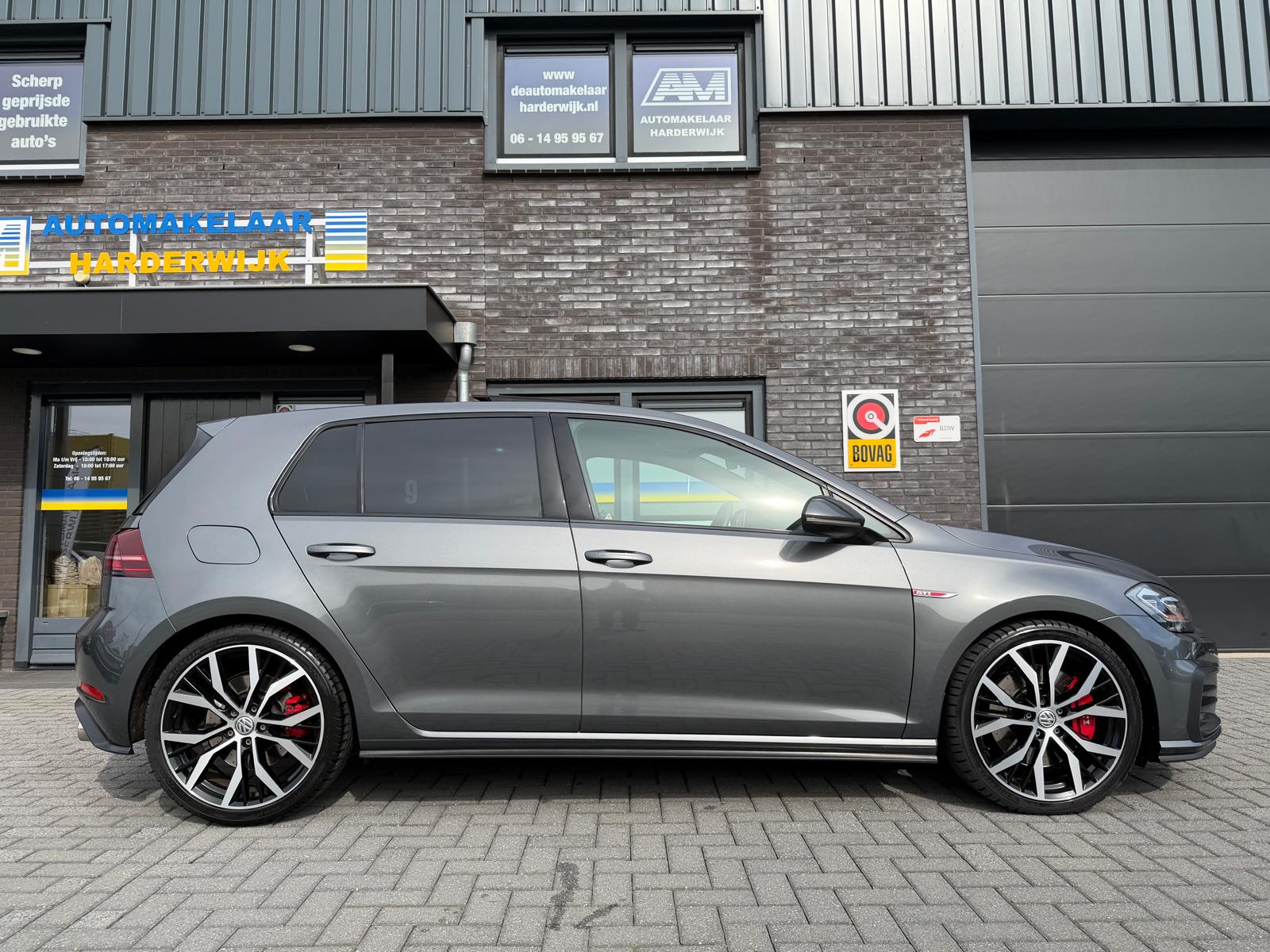 Volkswagen Golf 2.0 TSI GTI Performance | 3/6/12MND GARANTIE | PANO | LED | ACC | TREKHAAK | NAVI | STOELVERW. |