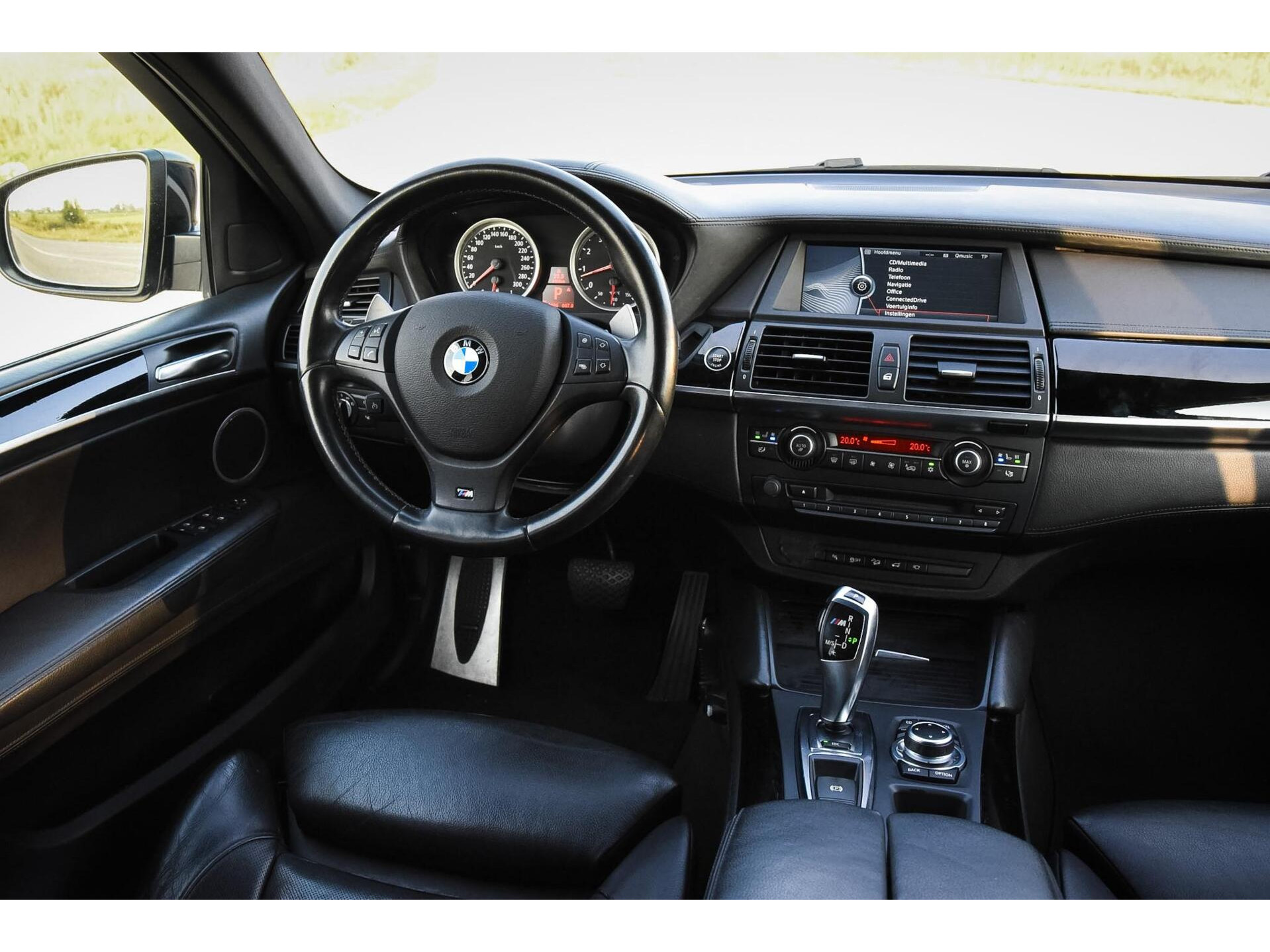 BMW X6 M 4.4 V8 555PK LCI | Pano | Soft-Close | Standkachel