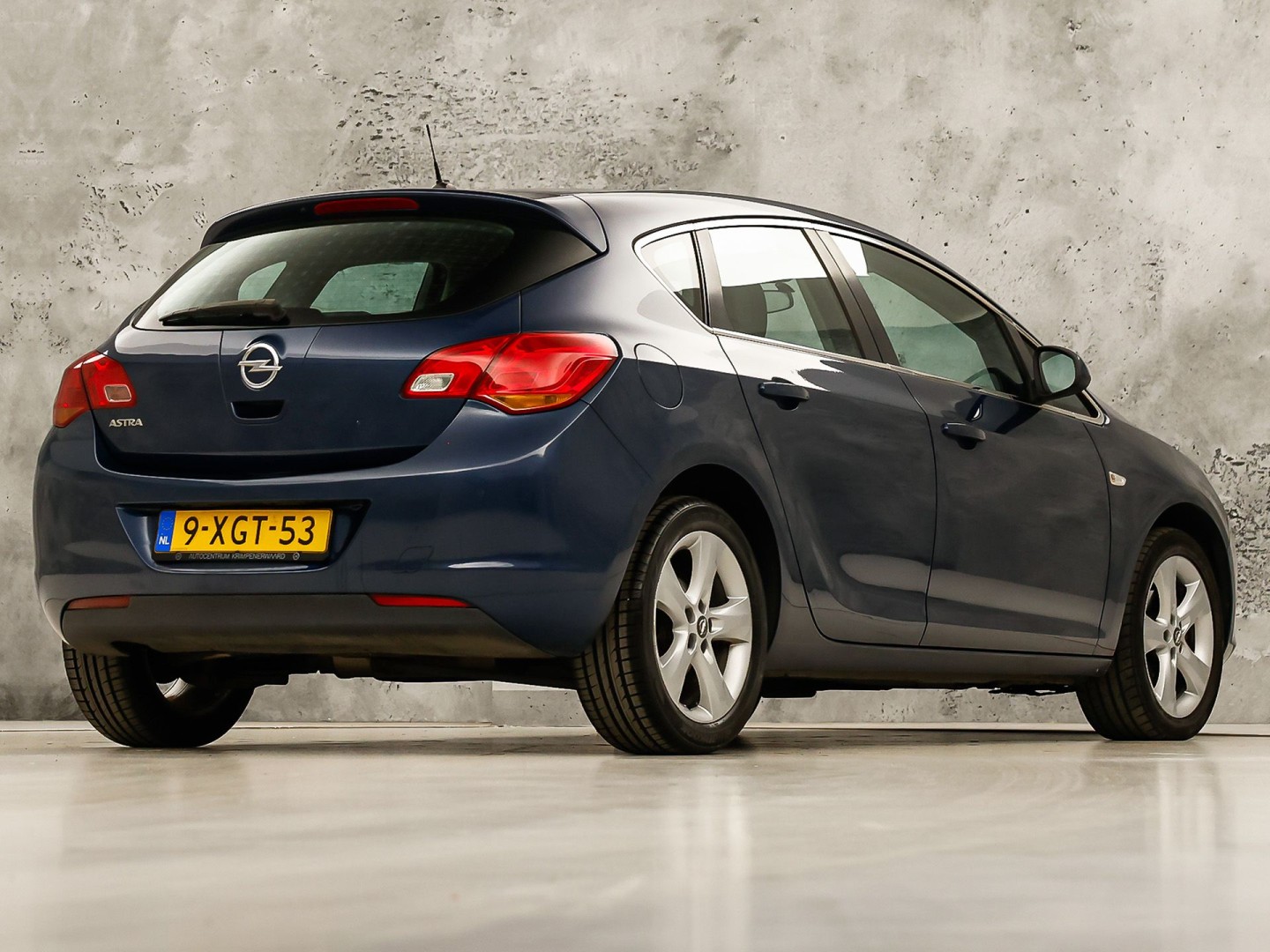 Opel Astra 1.6 Selection (CLIMATE, CRUISE CONTROL, SPORTSTOELEN, NIEUWE APK, NIEUWSTAAT)