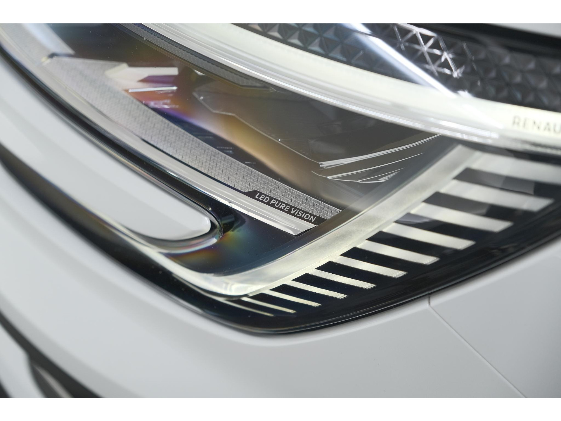 Renault Mégane Estate TCe 140 EDC Techno | Trekhaak | Camera | Navigatie | 9.3 Inch Groot Scherm