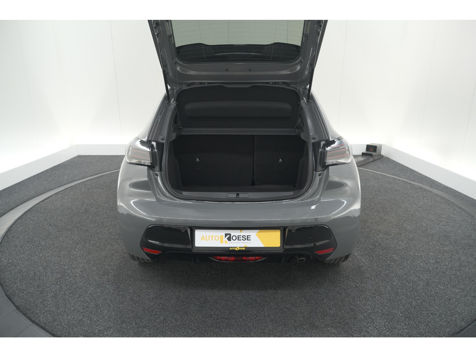 Peugeot 208 Hybrid 110 e-DCS6 Allure | Stoelverwarming | Apple Carplay | Parkeersensoren