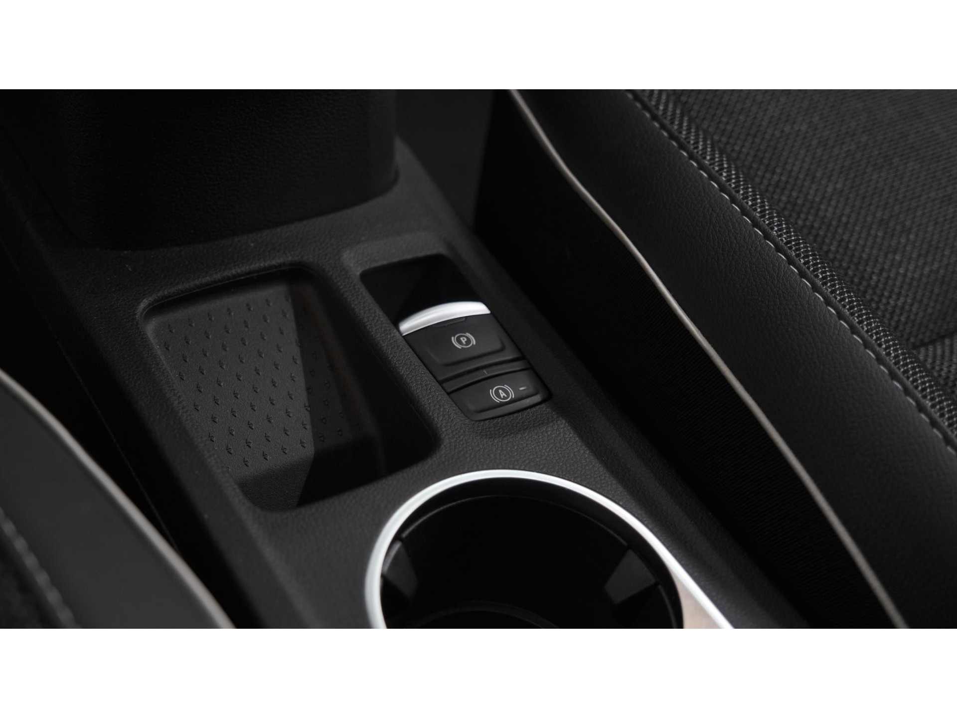 Renault Captur TCe 90 Techno | Camera | Navigatie | Pack Winter | Apple Carplay