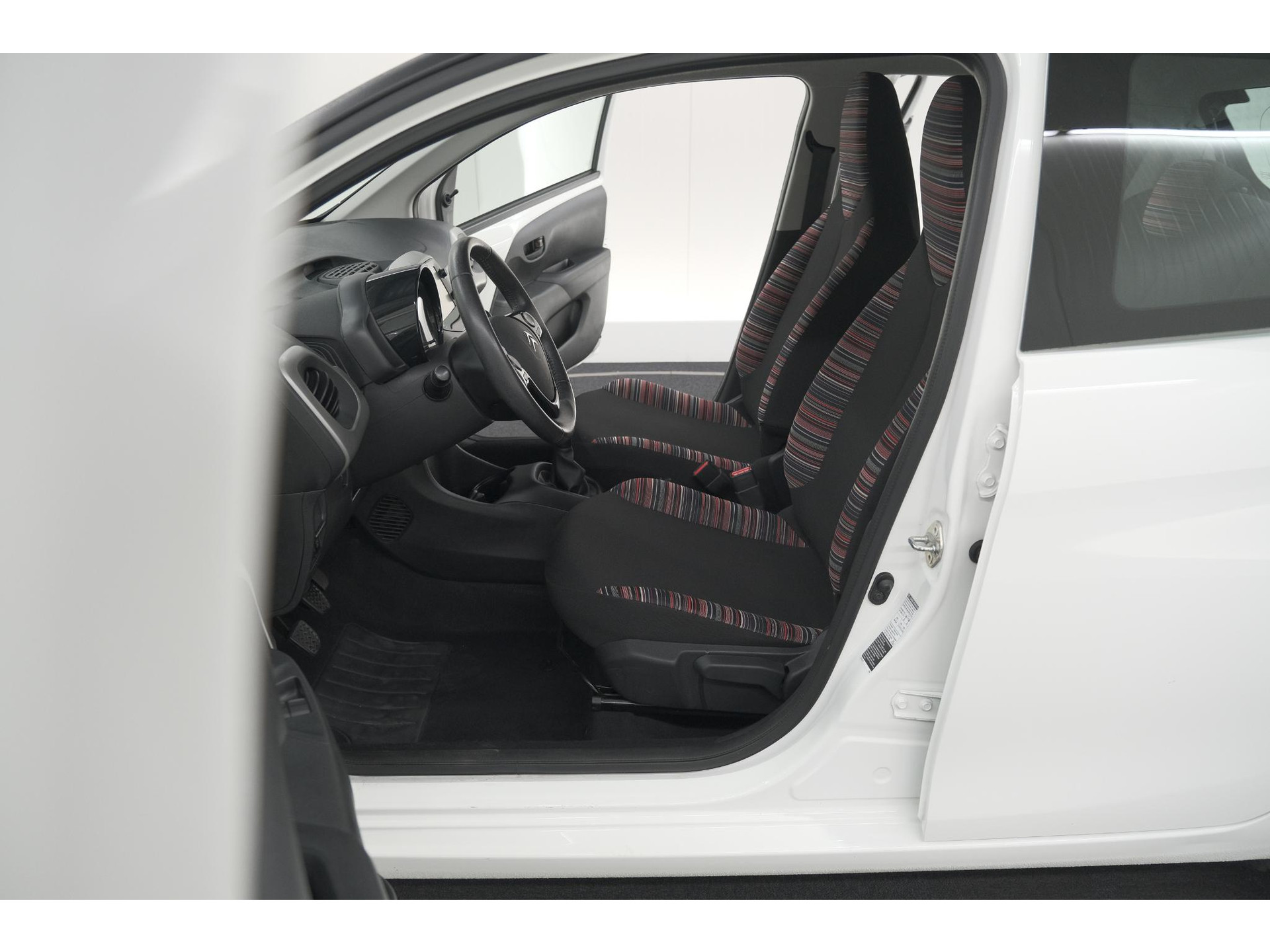 Citroen C1 1.0 e-VTi Feel | Camera | Airco | Lichtmetalen Velgen | DAB | 5 Deurs