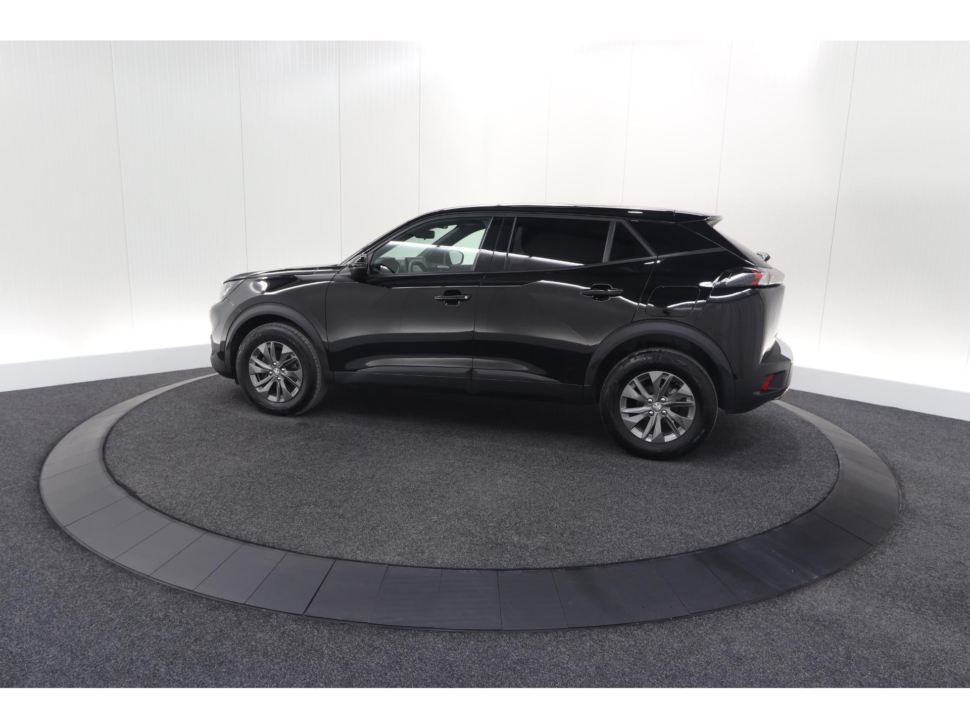 Peugeot 2008 PureTech 130 Active | Camera | Apple Carplay | Parkeersensoren | Stoelverwarming