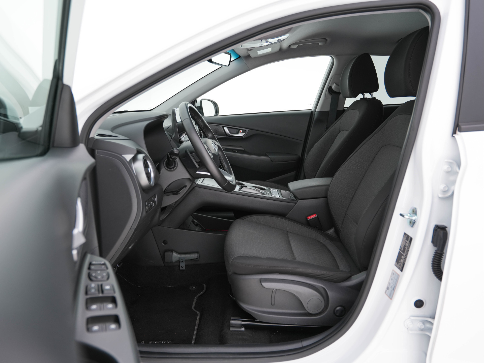 Hyundai Kona EV Fashion 39 kWh [ 3-Fase ] {SOH-100%} (INCL-BTW) Aut. *HEAT-PUMP | NAVI-FULLMAP | DIGI-COCKPIT | FULL-LED | KRELL-AUDIO | LANE-ASSIST | KEYLESS | CAMERA | HEAD-UP | SHIFT-PADDLES | DAB | ADAPT.CRUISE | COMFORT-SEATS | 17 "ALU*