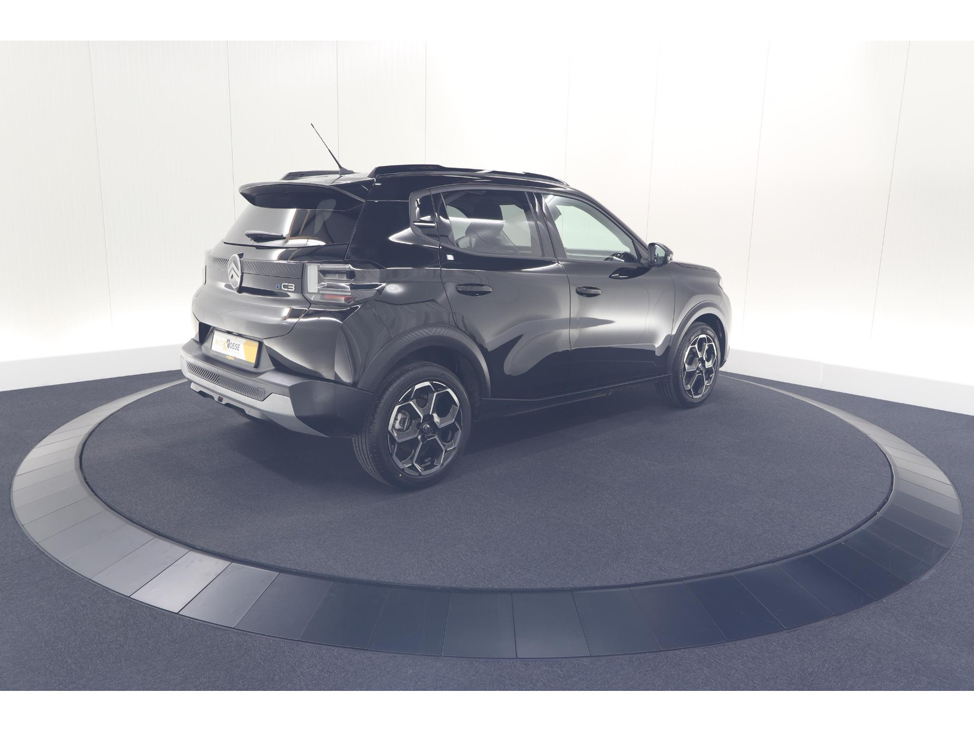 Citroen Ë-C3 Max 113pk 44 kWh | 7 KW Laadfunctie | Camera | Navigatie | Apple Carplay | Parkeersensoren