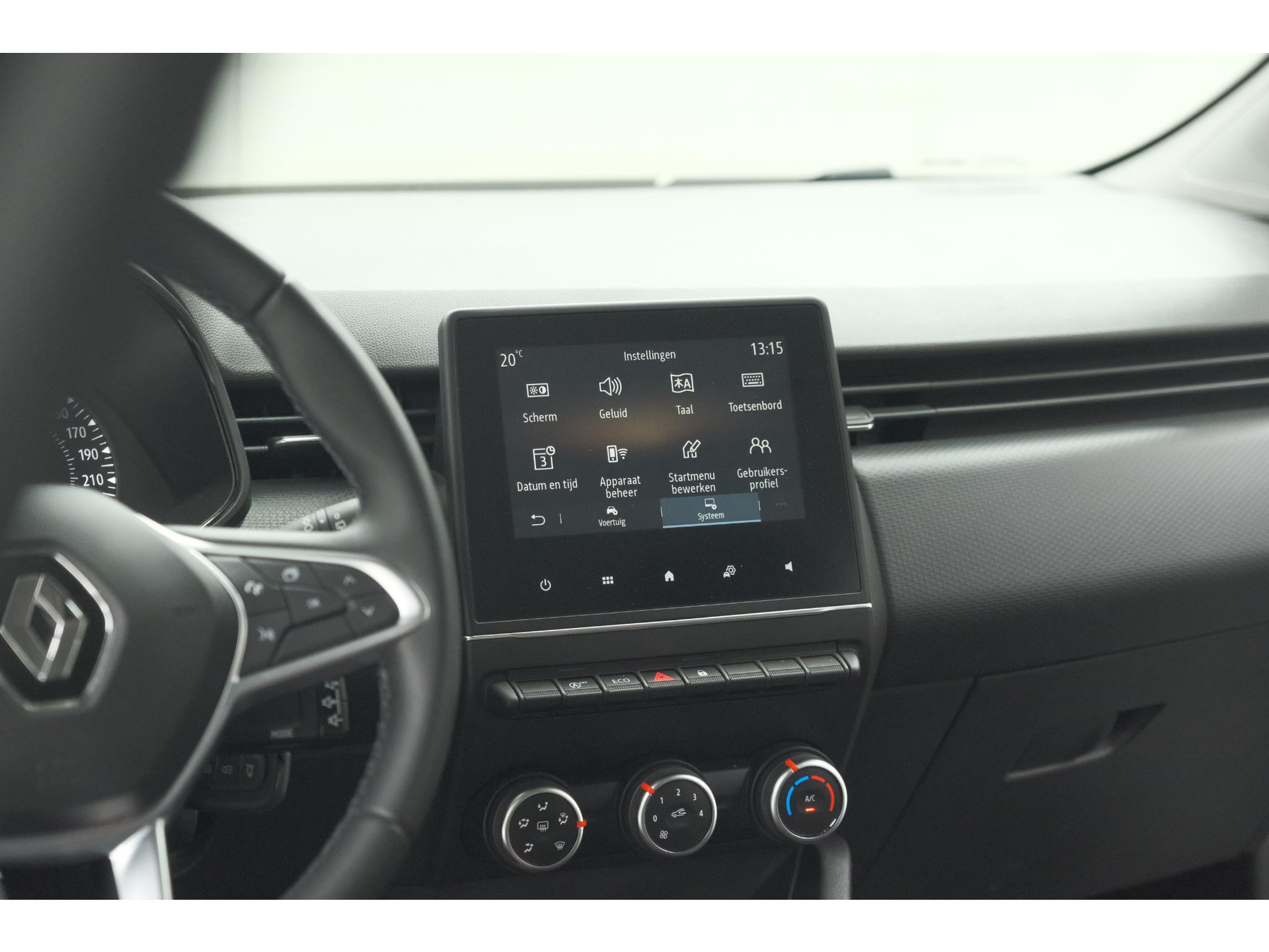 Renault Clio TCe 90 Equilibre | Parkeersensoren | Apple Carplay | Cruise Control