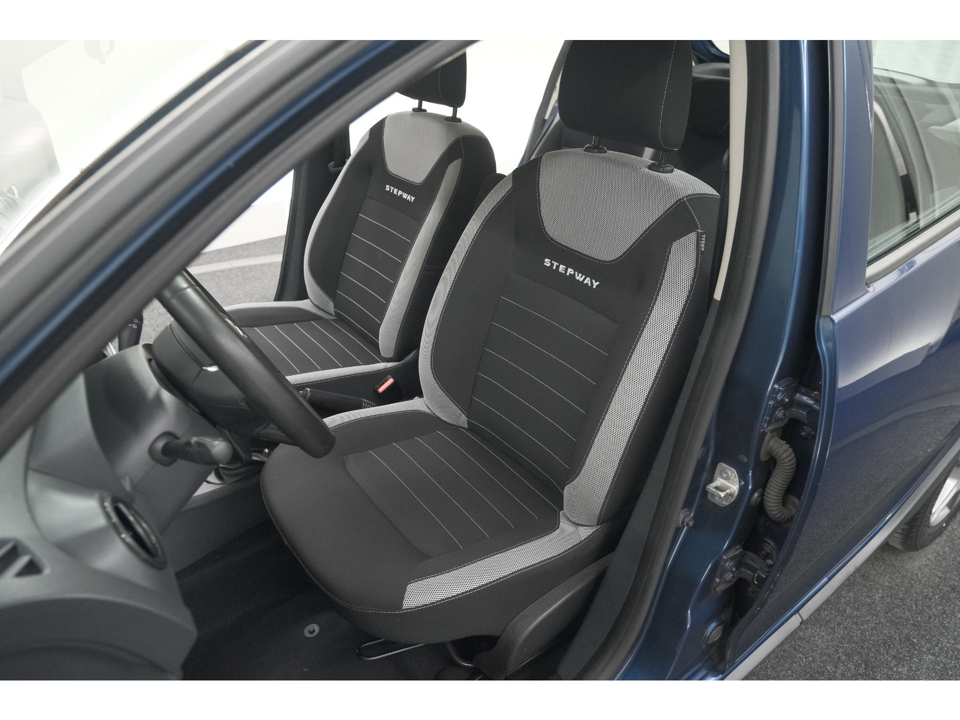 Dacia Sandero TCe 90 SL Stepway | Navigatie | Parkeersensoren | Airco
