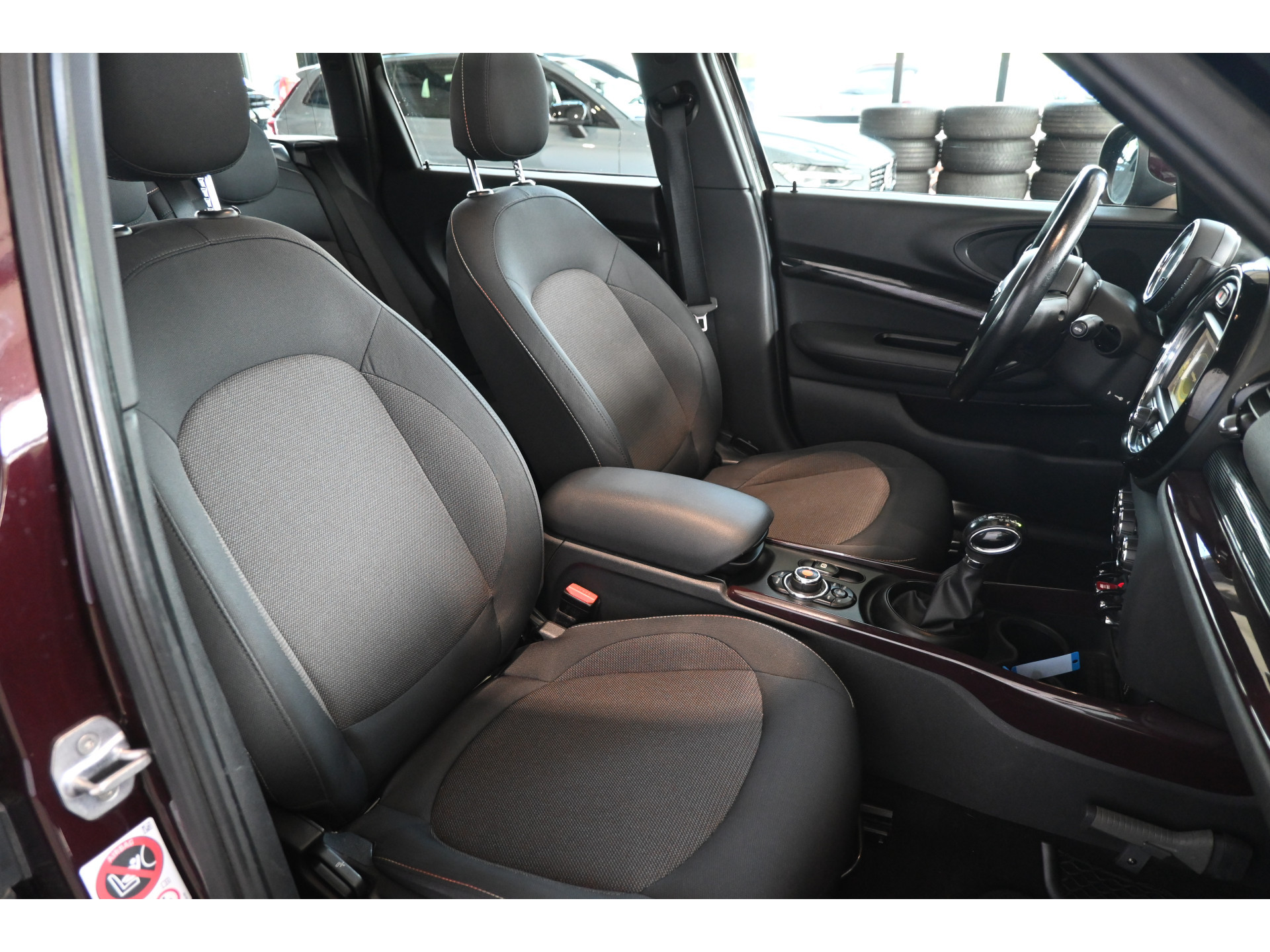 MINI Clubman 1.5 Salt Business Automaat Navigatie Panoramadak Goed Onderhouden! Inruil Mogelijk!