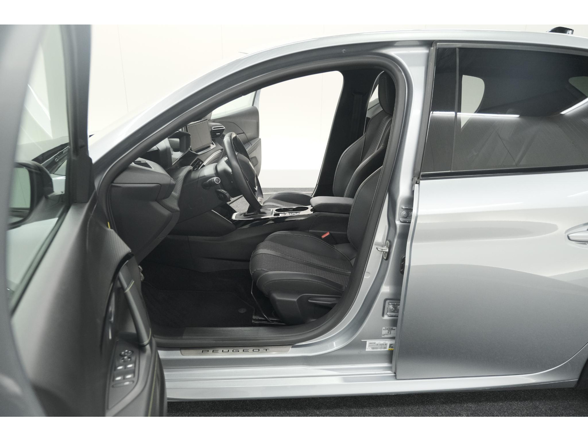 Peugeot 208 PureTech 100 GT | Camera | Navigatie | Apple Carplay | Parkeersensoren