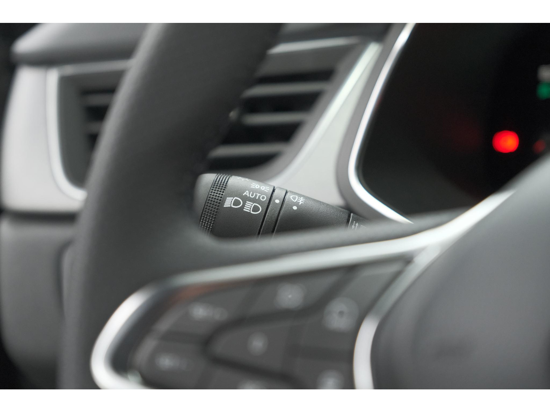 Renault Captur 1.6 E-Tech full hybrid 145 Techno | 360 Camera | Adaptieve Cruise Control | Apple Carplay | 18 Inch Lichtmetalen Velgen
