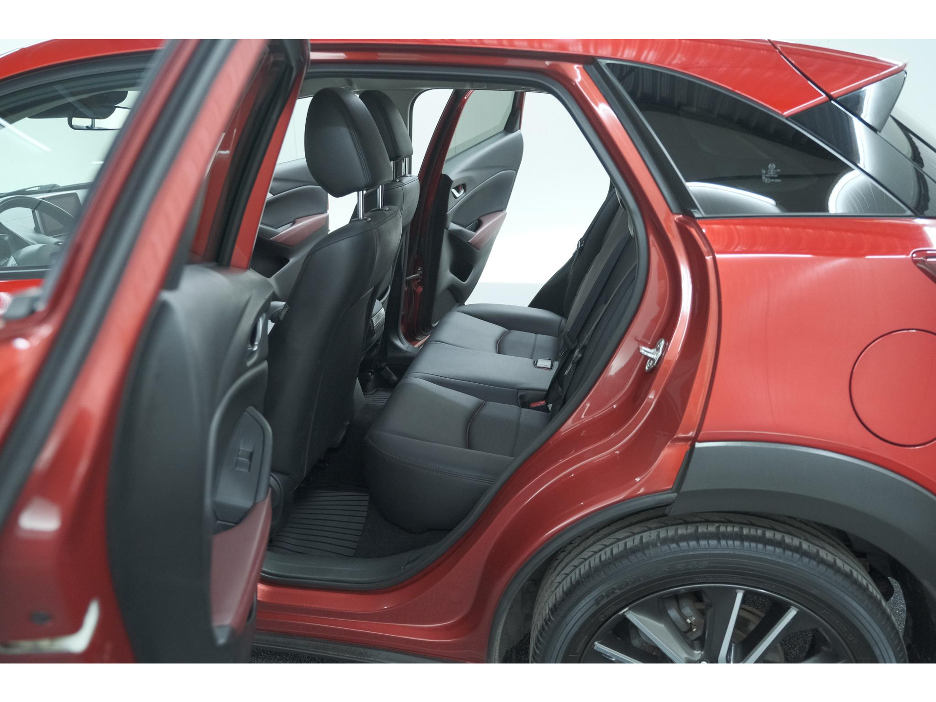 Mazda CX-3 2.0 SkyActiv-G 150 GT-M 4WD | Trekhaak | Camera | Dodehoekdetectie | Head-Up Display | Parkeersensoren