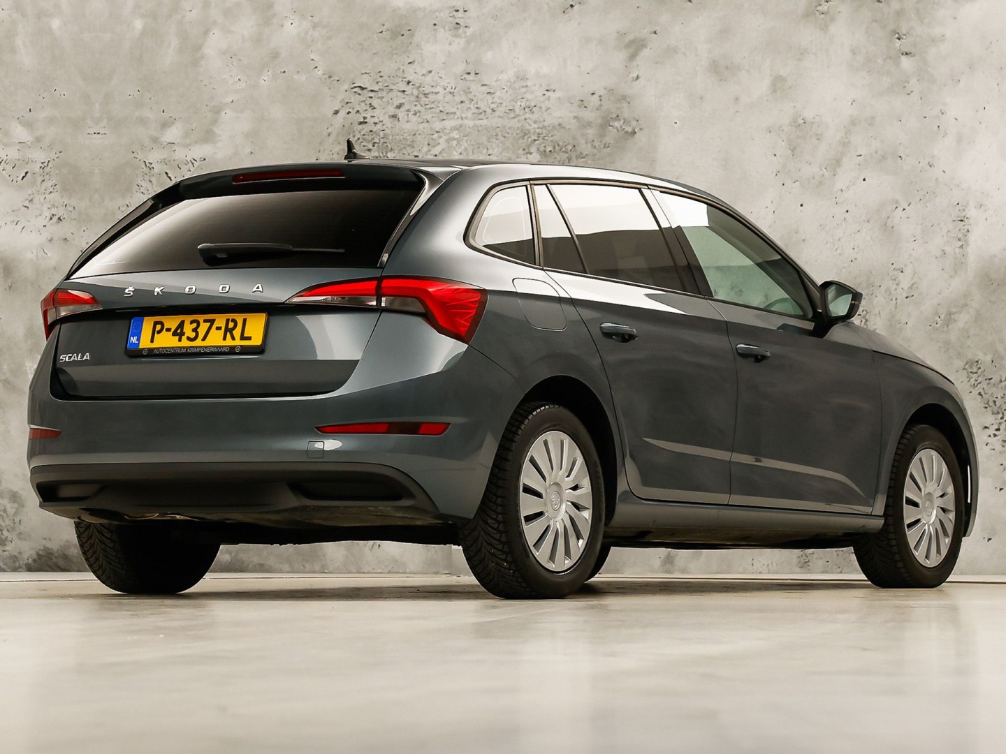 Škoda Scala 1.0 TSI Sport (CRUISE, GETINT GLAS, SPORTSTOELEN, LED KOPLAMPEN, ELEK PAKKET, NIEUWE APK, NIEUWSTAAT)