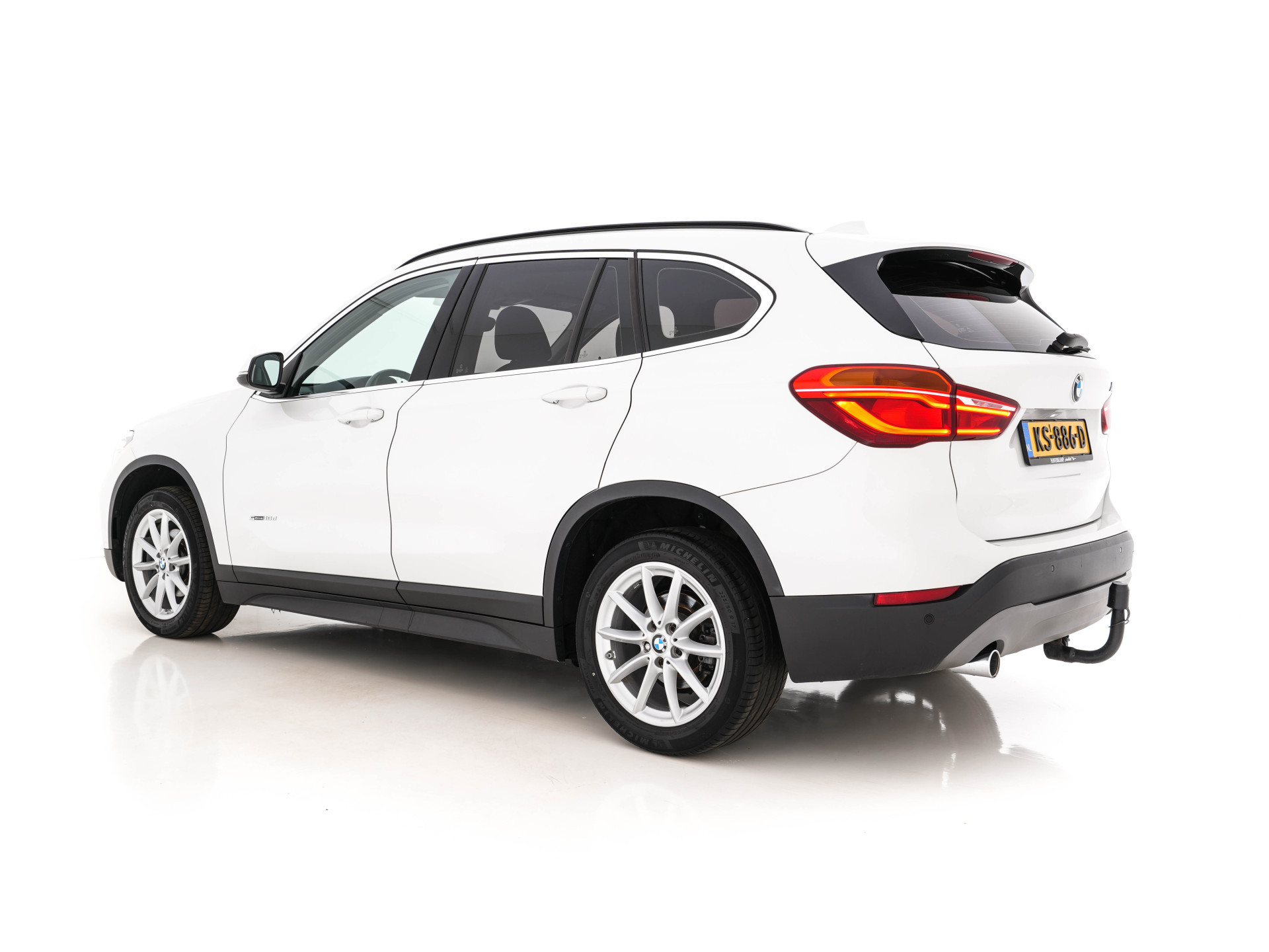 BMW X1 sDrive16d Centennial High Executive *LUXURY-LEATHER | NAVI-FULLMAP | HIFI-SOUND | FULL-LED | HEAD-UP | DAB | PRIVACY-GLASS | ECC | PDC | CRUISE | HEATED-COMFORTSEATS | TOWBAR | KEYLESS | 17"ALU*